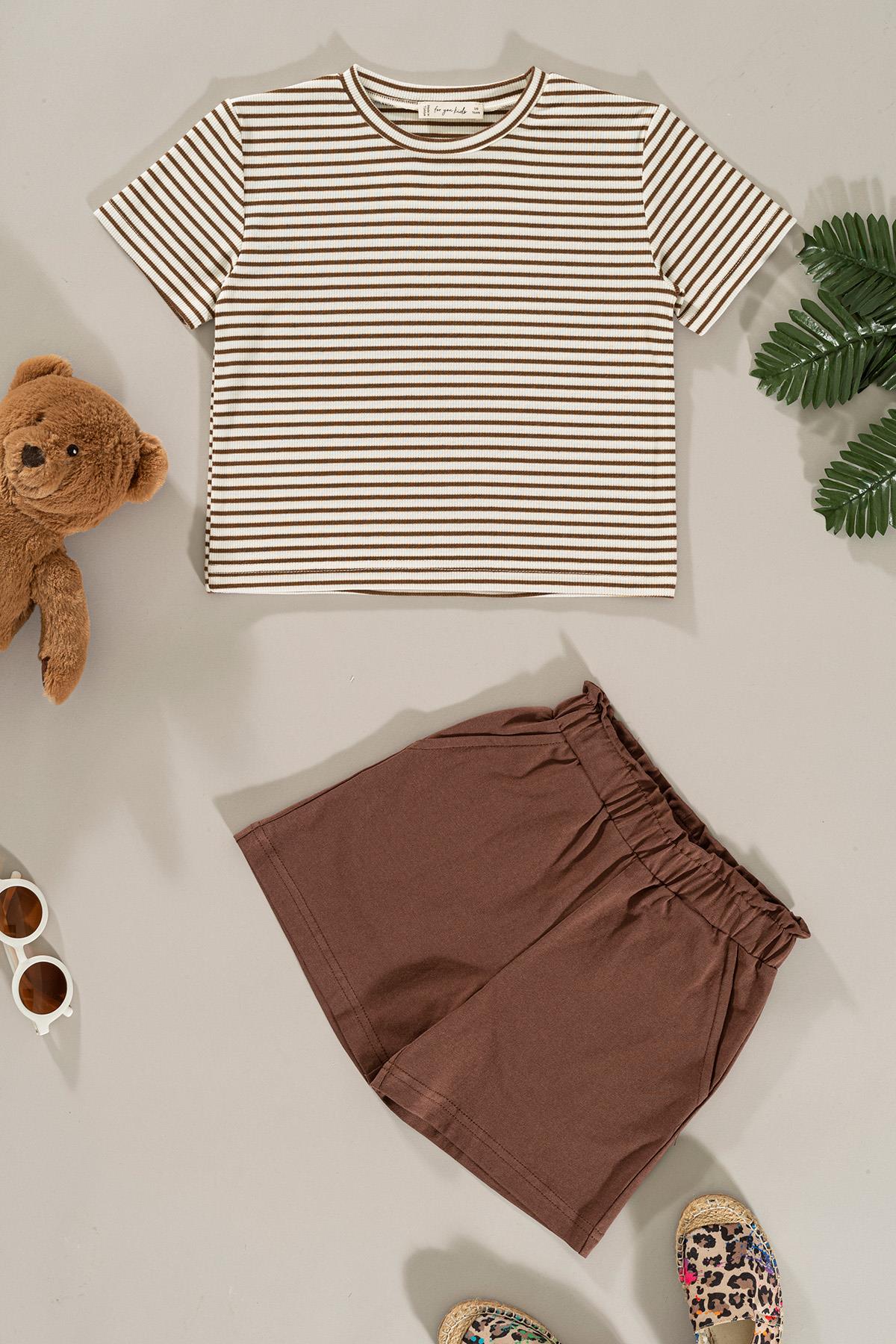 For You Kids Çizgii Tshirt Şort Kahve Alt Üst Takım For You Kids Çizgii Tshirt Şort Kahve Alt Üst Takım