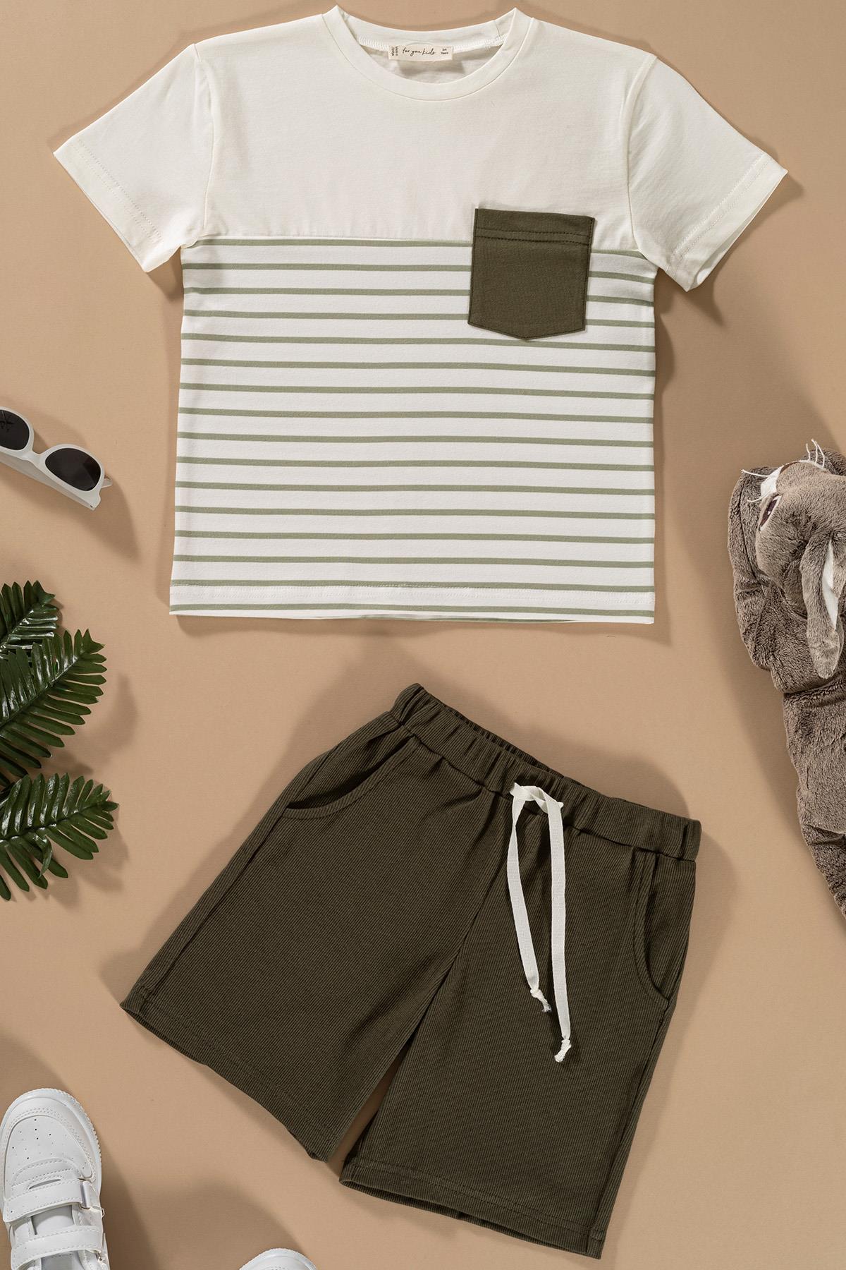 For You Kids Çizgili Garnili Cepli Yeşil Tshirt Şort Takım For You Kids Çizgili Garnili Cepli Yeşil Tshirt Şort Takım