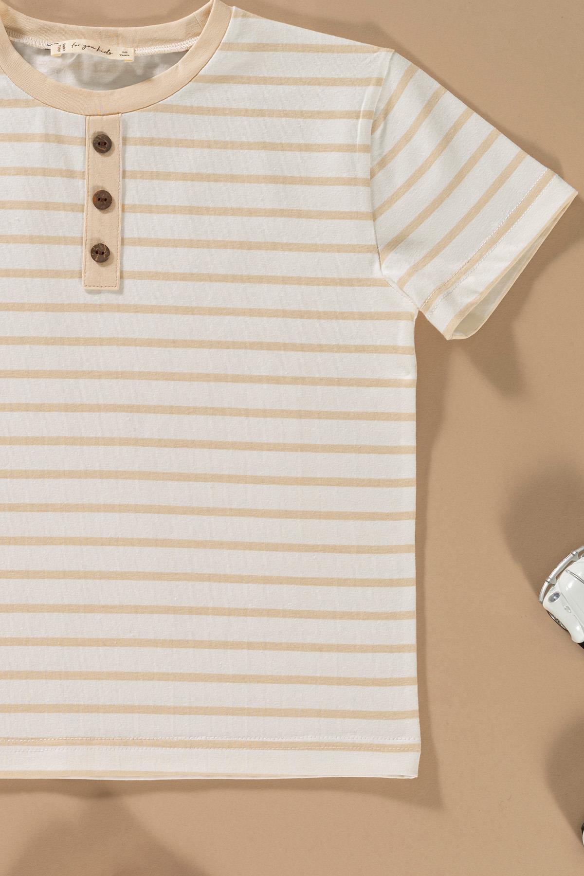 For You Kids Çizgili Garnili Düğmeli Taş Tshirt Şort Takım For You Kids Çizgili Garnili Düğmeli Taş Tshirt Şort Takım