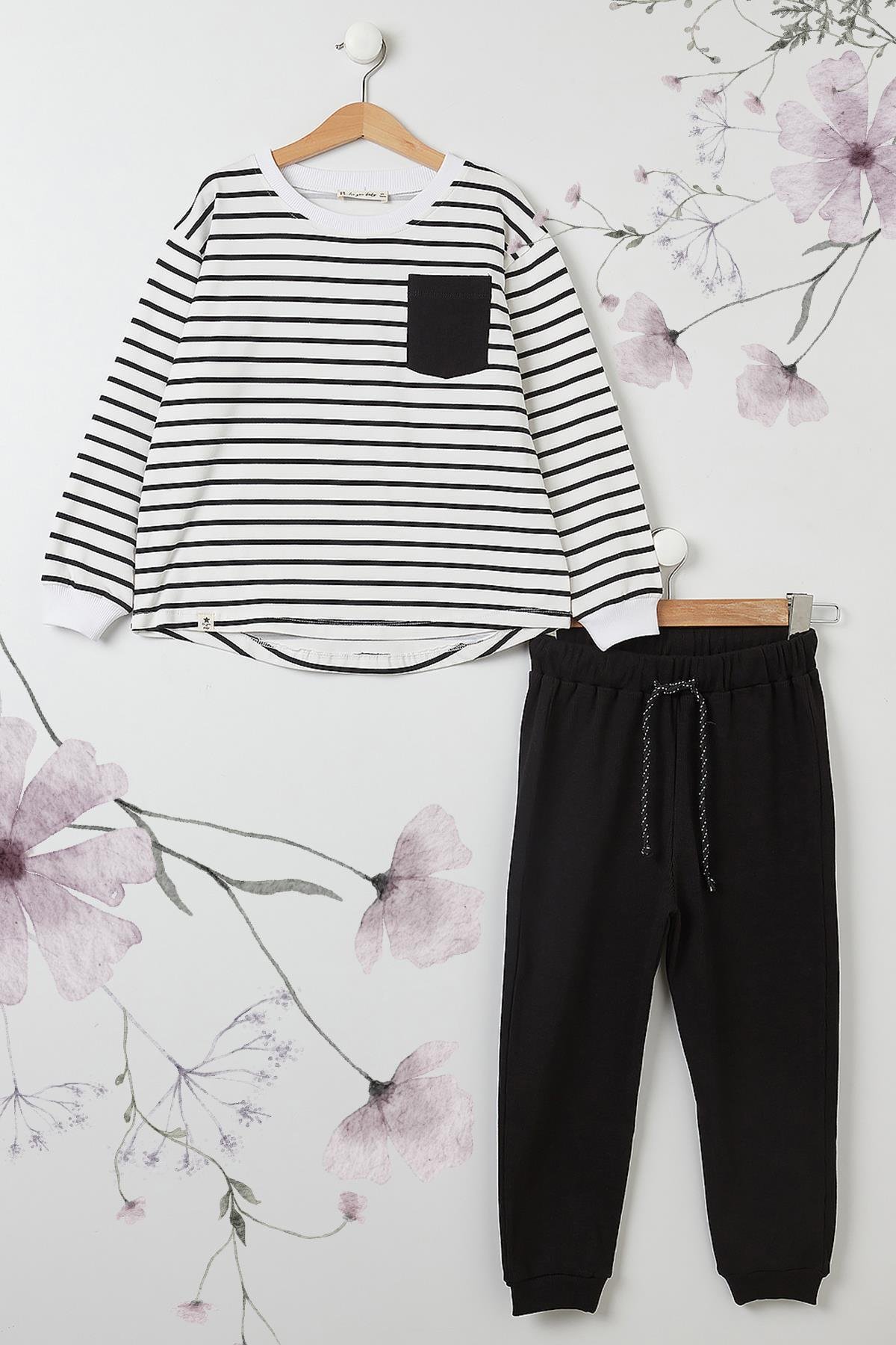 For You Kids Çizgili Siyah Cep Detaylı Alt Üst Takım  For You Kids Çizgili Siyah Cep Detaylı Alt Üst Takım