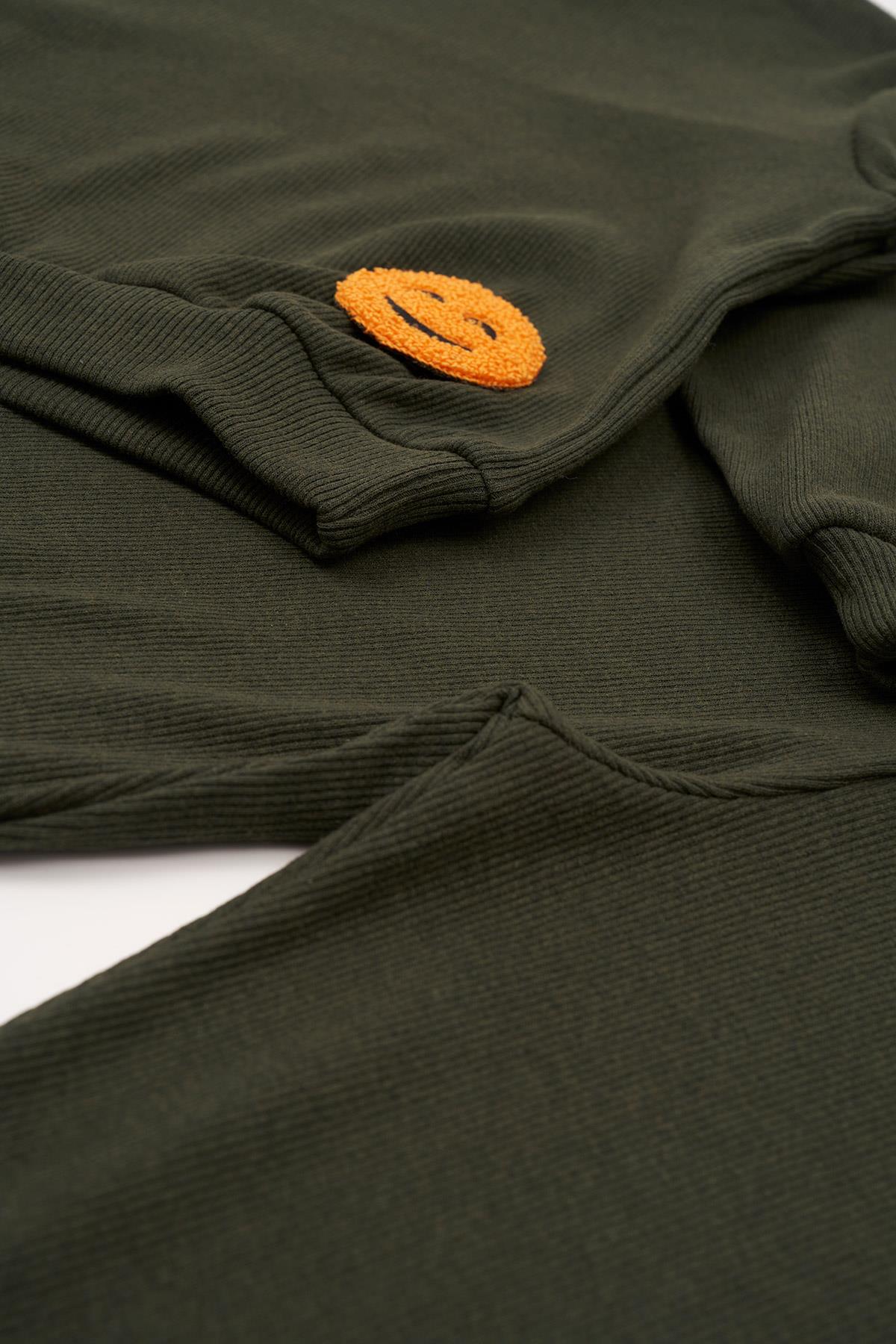 For You Kids Emoji Nakışlı Taytlı Yeşil Alt Üst Takım For You Kids Emoji Nakışlı Taytlı Yeşil Alt Üst Takım