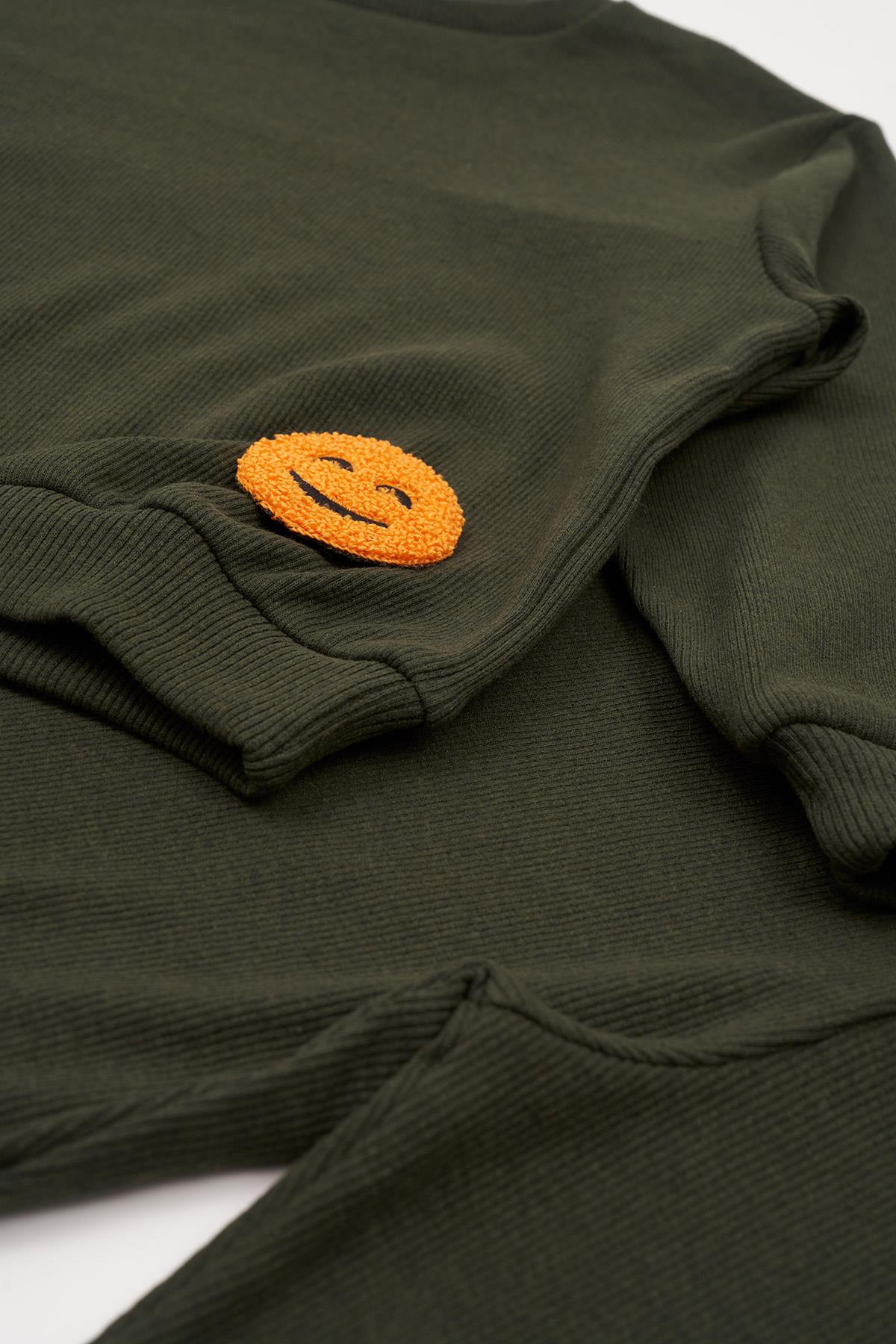 For You Kids Emoji Nakışlı Taytlı Yeşil Alt Üst Takım For You Kids Emoji Nakışlı Taytlı Yeşil Alt Üst Takım