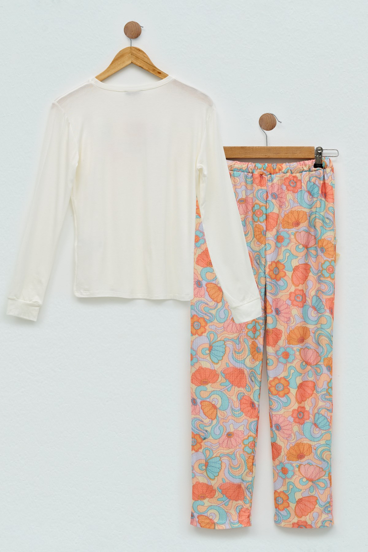 For You Kids/Çocuk Pijama Takımları For You Kids For You Kids 4 lü Strong Baskılı Ekru Pijama Takım 