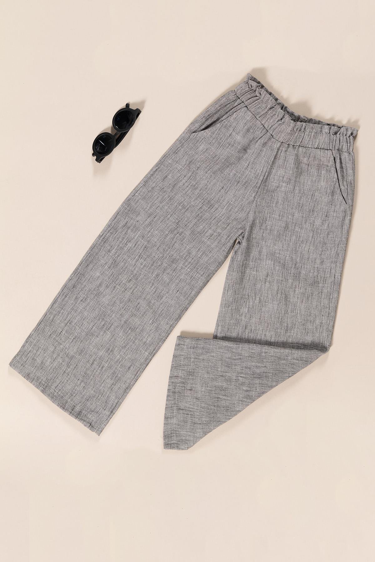 For You Kids Kız Çocuk Keten Pantolon ve Pamuk Sweatshirt Takım – Siyah Üst & Gri Alt (2’li Set) For You Kids Kız Çocuk Keten Pantolon ve Pamuk Sweatshirt Takım – Siyah Üst & Gri Alt (2’li Set)