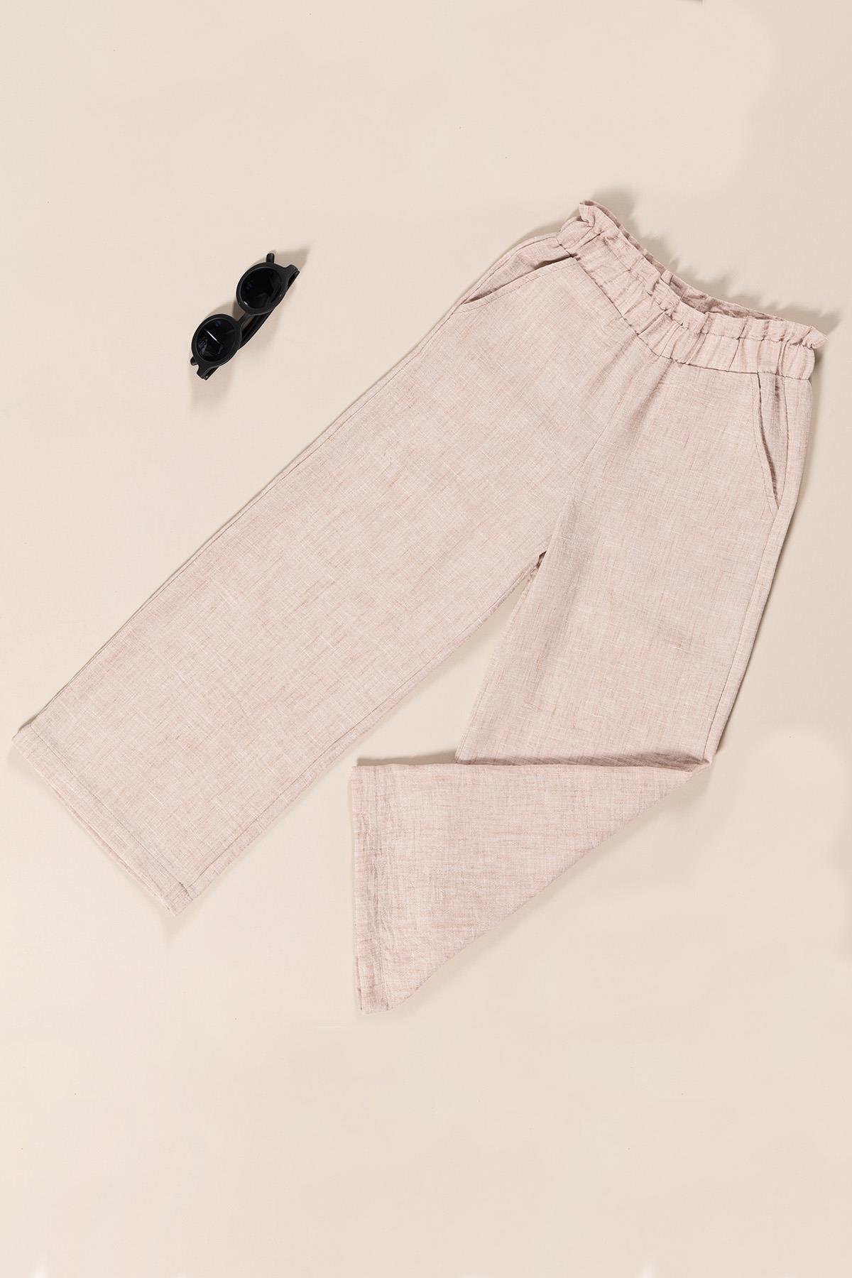 For You Kids Kız Çocuk Keten Pantolon ve Pamuk Sweatshirt Takım – Siyah Üst & Bej Alt (2’li Set) For You Kids Kız Çocuk Keten Pantolon ve Pamuk Sweatshirt Takım – Siyah Üst & Bej Alt (2’li Set)