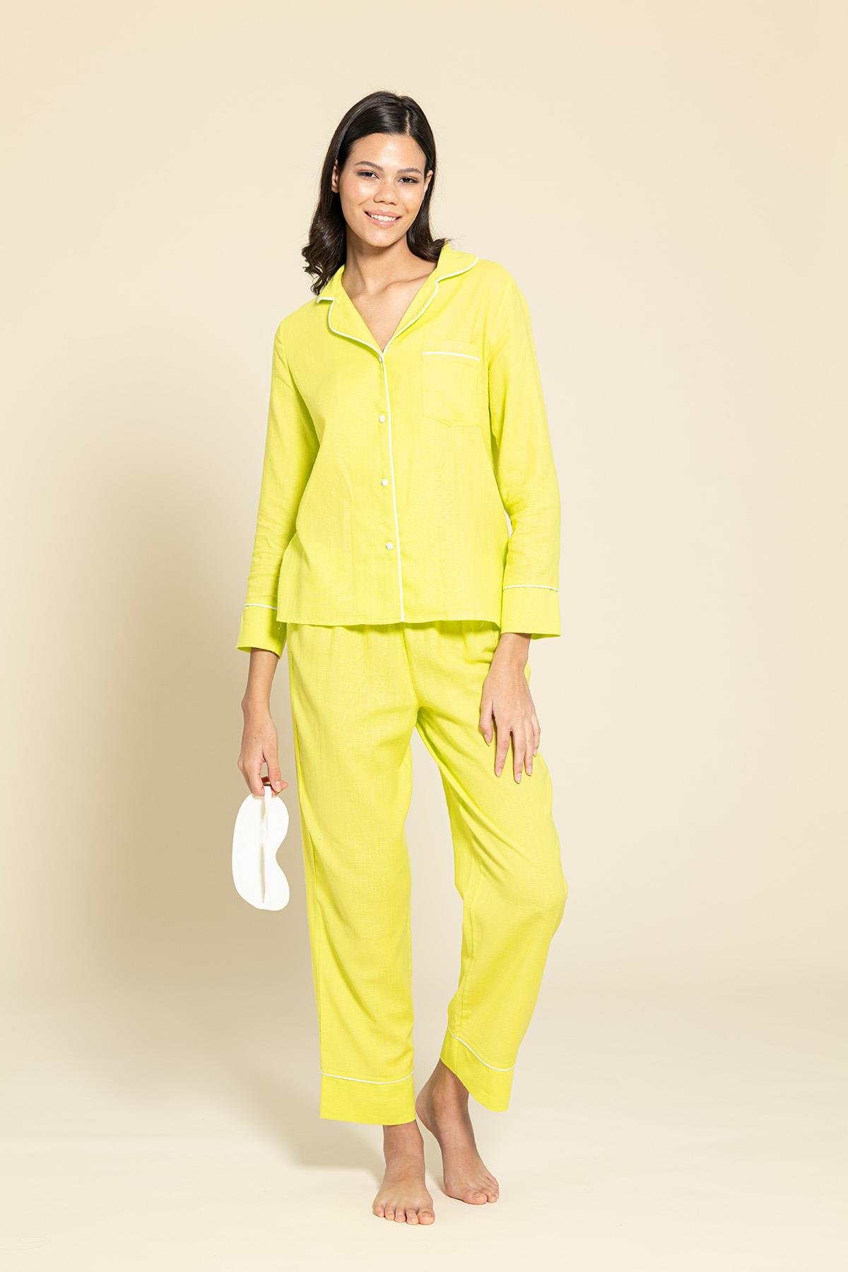 For You Moda 3'lü Organik Beyaz Biyeli Sarı Pijama Takımı For You Moda 3'lü Organik Beyaz Biyeli Sarı Pijama Takımı