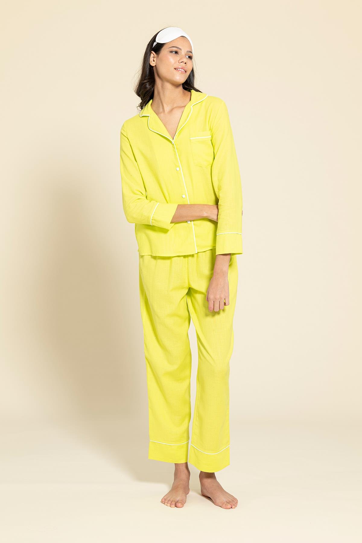 For You Moda 3'lü Organik Beyaz Biyeli Sarı Pijama Takımı For You Moda 3'lü Organik Beyaz Biyeli Sarı Pijama Takımı