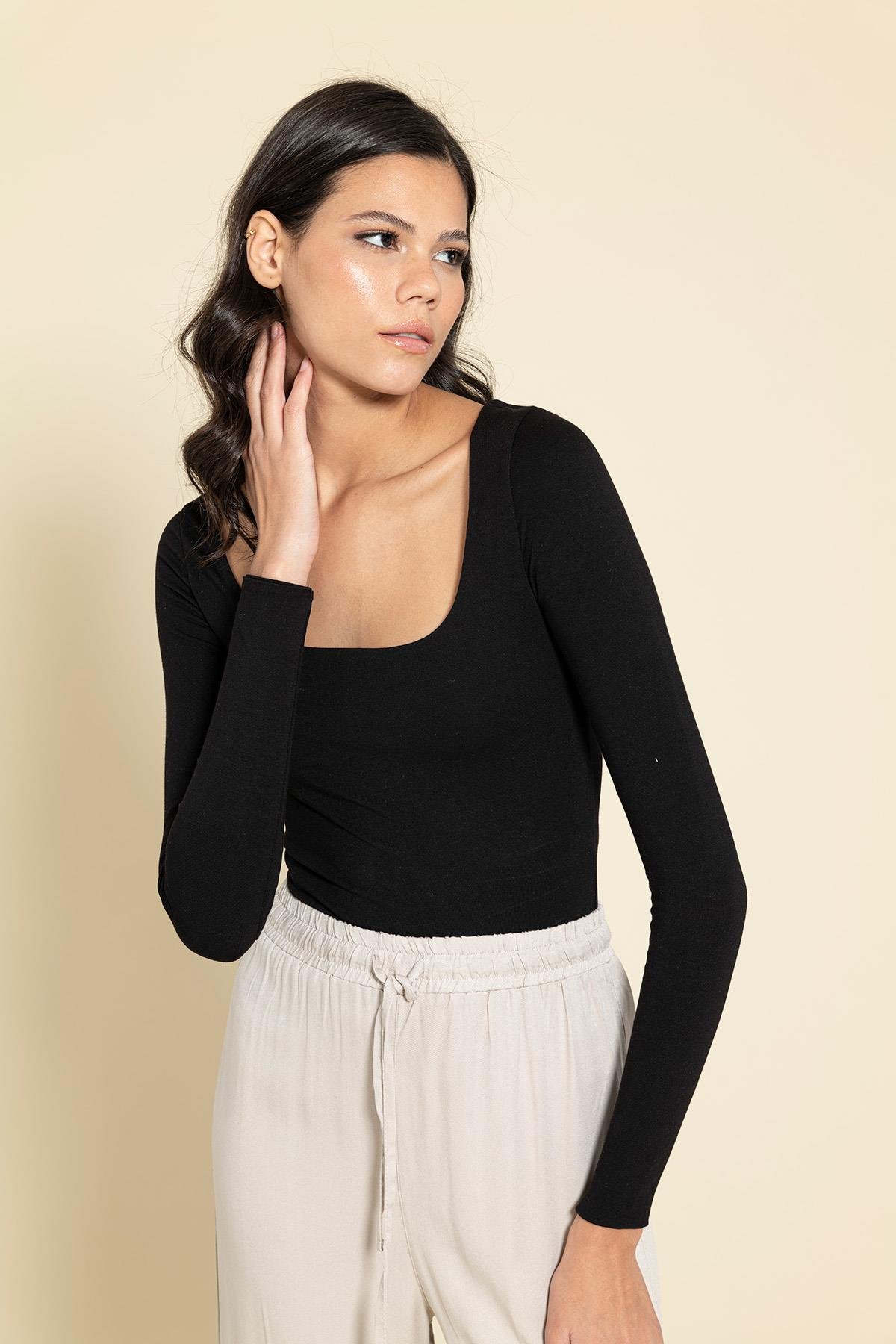 For You Moda Çift Kat Modal Kare Yaka Siyah Bluz For You Moda Çift Kat Modal Kare Yaka Siyah Bluz