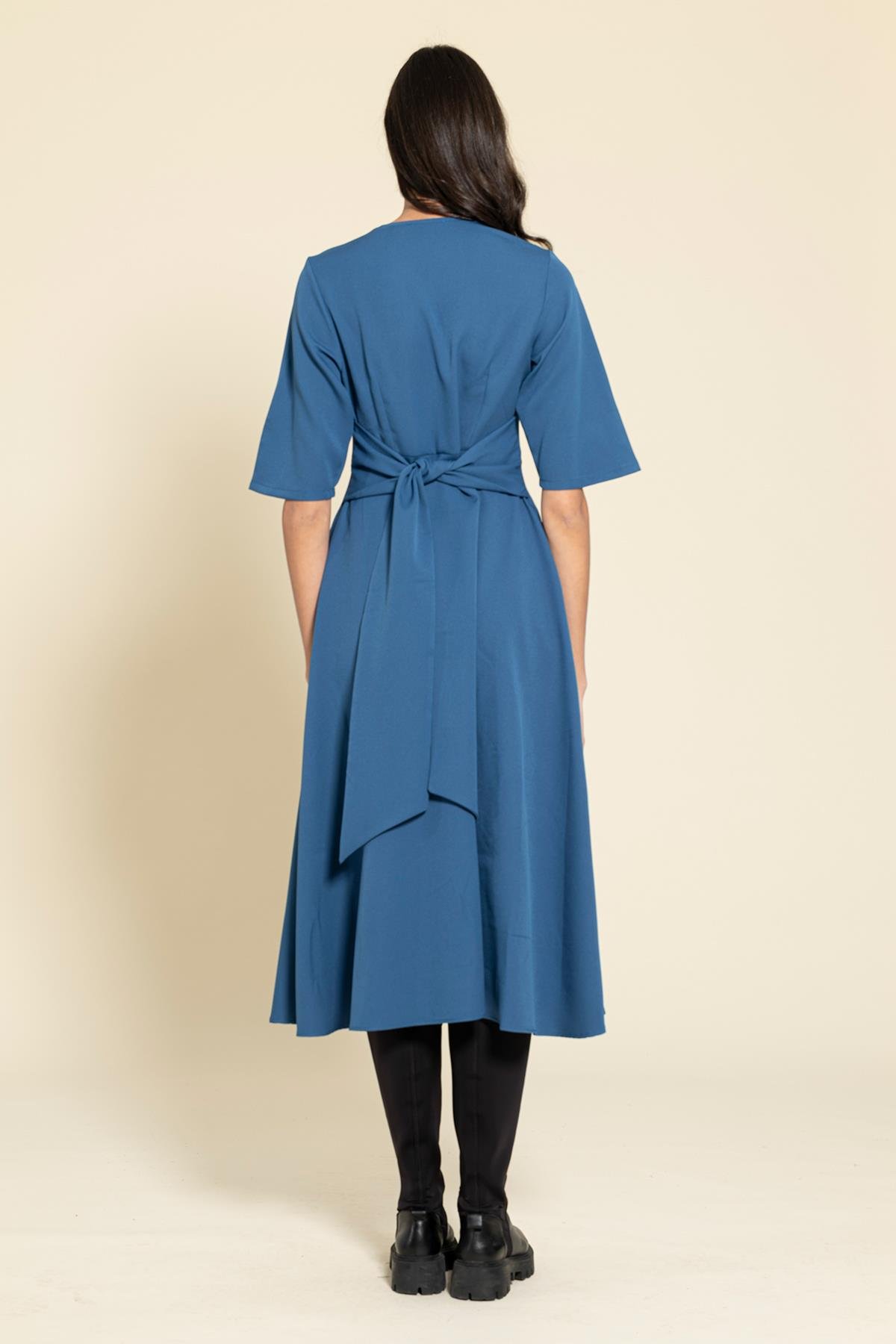 For You Moda Kare Yaka Kuşaklı Mavi Elbise For You Moda Kare Yaka Kuşaklı Mavi Elbise