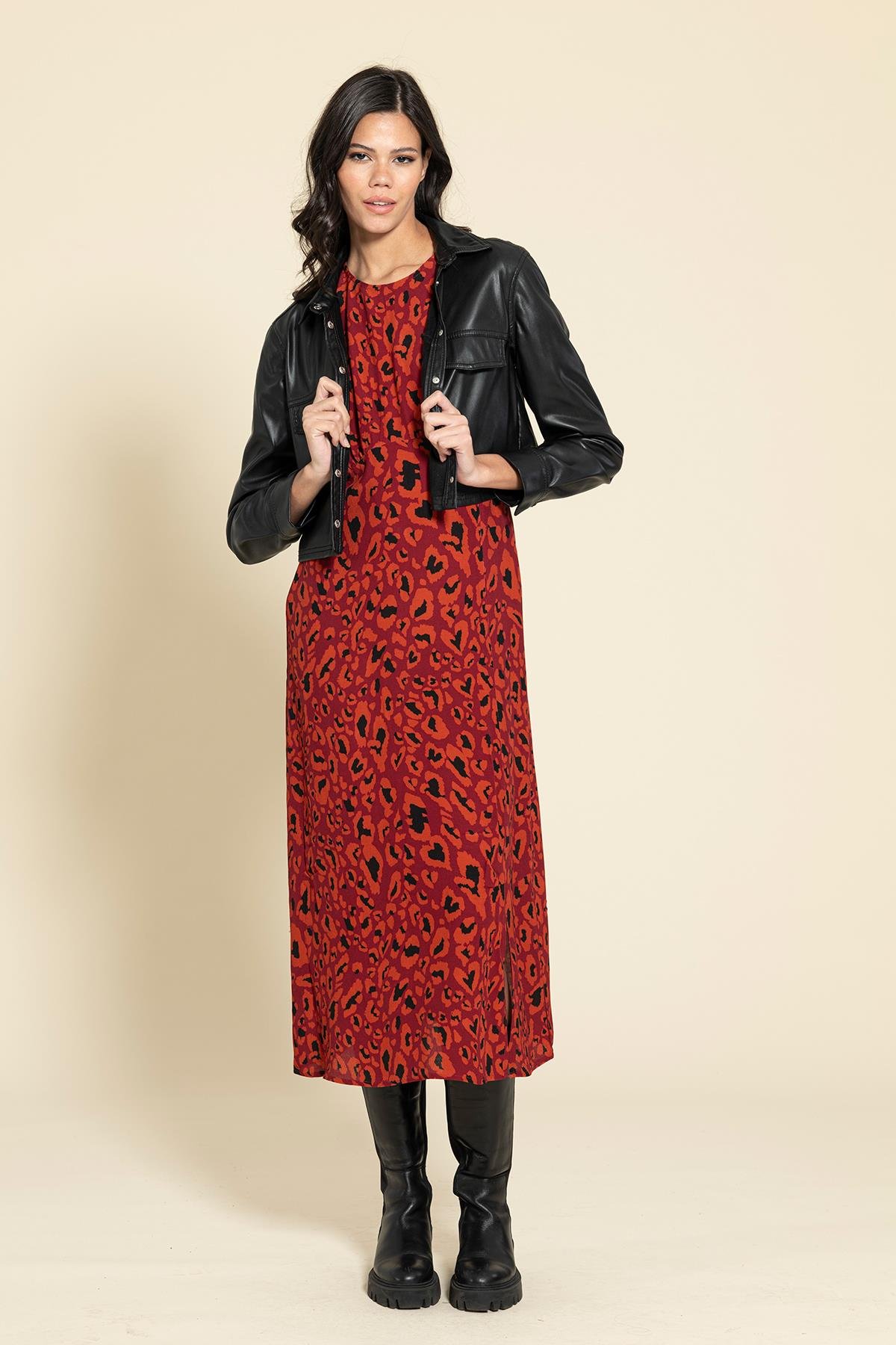 For You Moda Kol Büzgülü Yırtmaçlı Leopar Kırmızı Elbise For You Moda Kol Büzgülü Yırtmaçlı Leopar Kırmızı Elbise