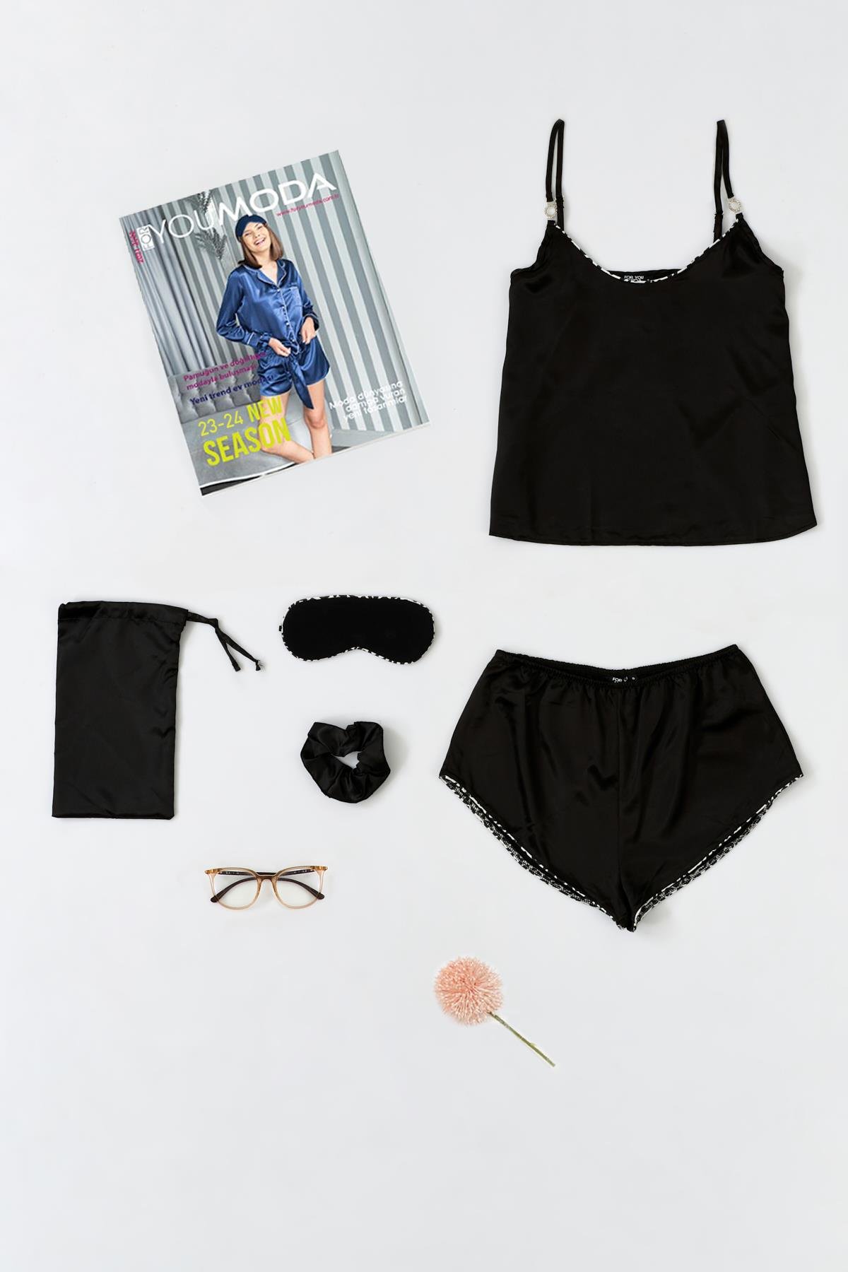 For You Sleepwear 5 li Leopar Biyeli Taş Detaylı Atlet Şort Takım For You Sleepwear 5'li Leopar Biyeli Taş Detaylı Atlet Şort Takım