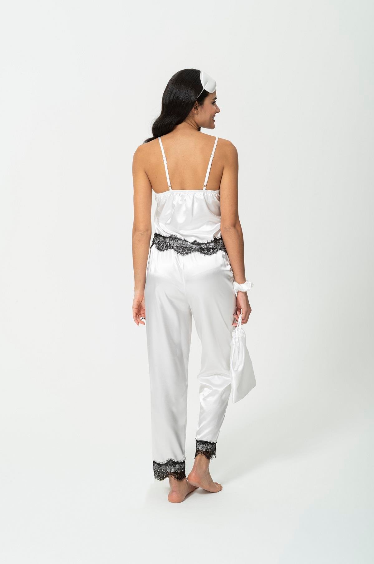 For You Sleepwear 5 li Dantel Detaylı Atlet Pantolon Takım For You Sleepwear For You Sleepwear 5 li Dantel Detaylı Atlet Pantolon Takım