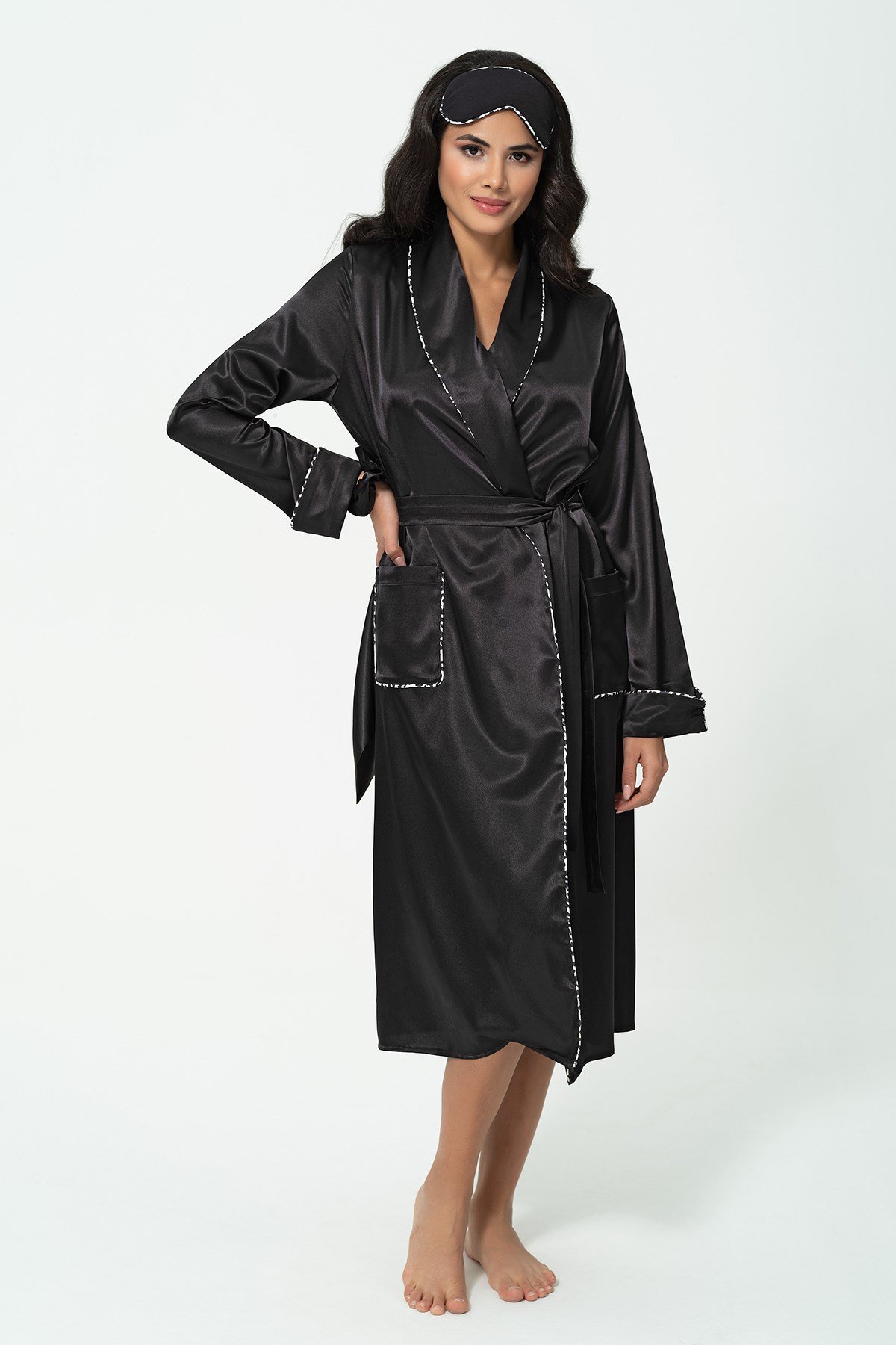 For You Sleepwear 6 lı Leopar Biye Detaylı Sabahlık Atlet Şort Siyah Pijama Takım  For You Sleepwear For You Sleepwear 6 lı Leopar Biye Detaylı Sabahlık Atlet Şort Siyah Pijama Takım 