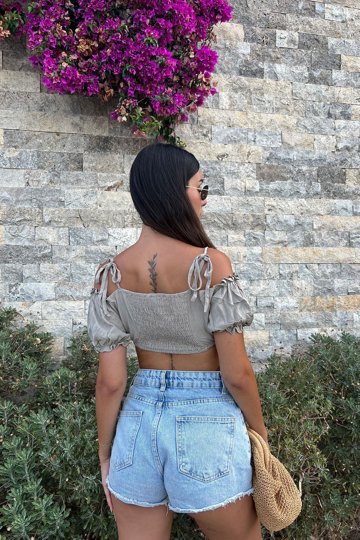 For You Woman Omuzdan Baglamalı Crop Bluz  For You Woman Omuzdan Baglamalı Crop Bluz 