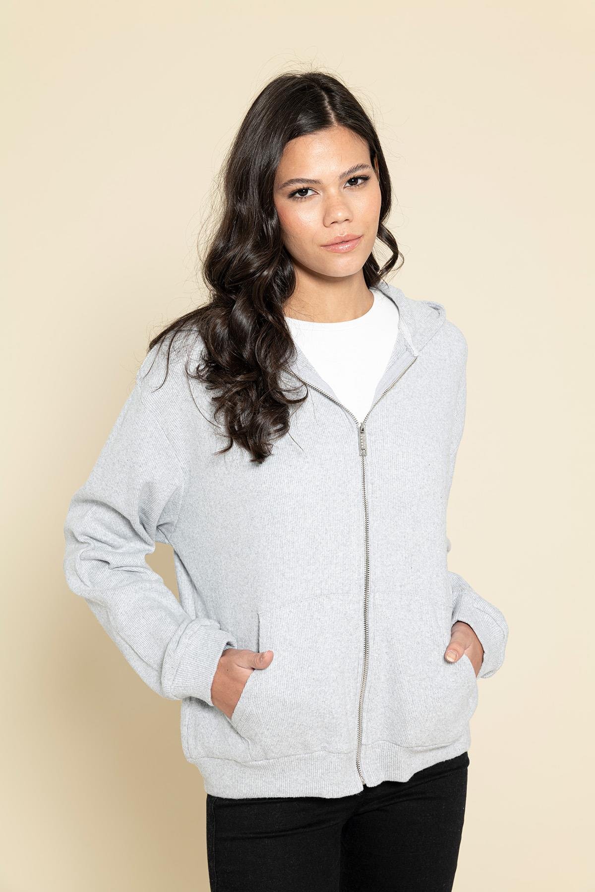Oversize Fermuarlı Cepli Gri Sweatshirt  For You Woman Oversize Fermuarlı Cepli Gri Sweatshirt 
