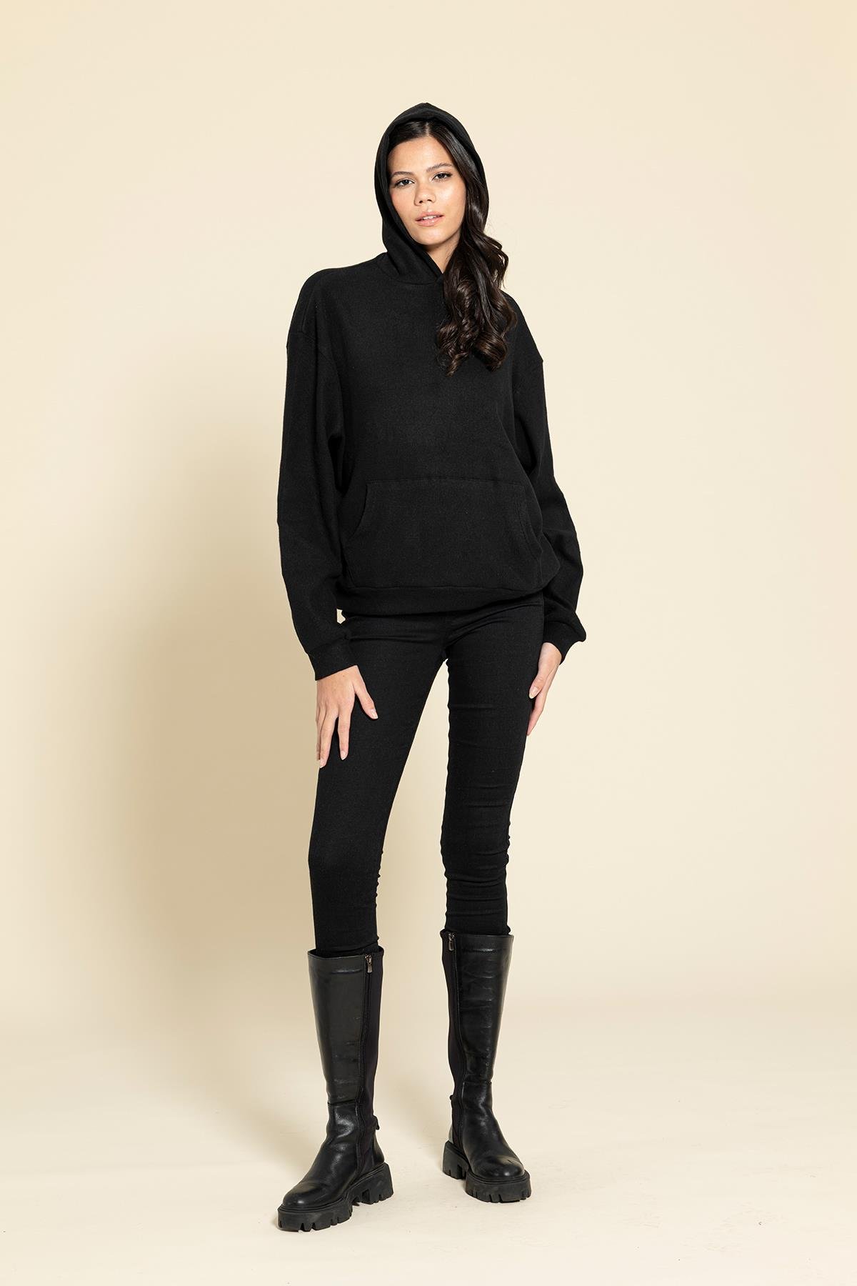Oversize Kanguru Cepli Siyah Sweatshirt  For You Woman Oversize Kanguru Cepli Siyah Sweatshirt