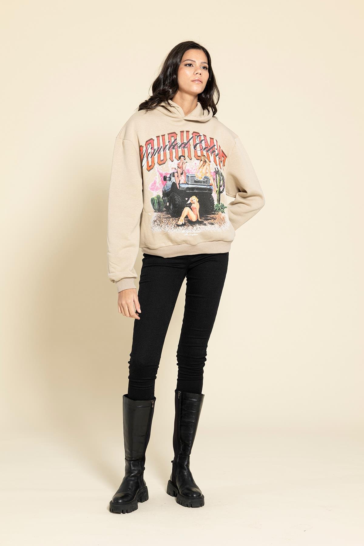 For You Woman Oversize Kapişonlu Baskılı Taş Sweatshirt  For You Woman Oversize Kapişonlu Baskılı Taş Sweatshirt