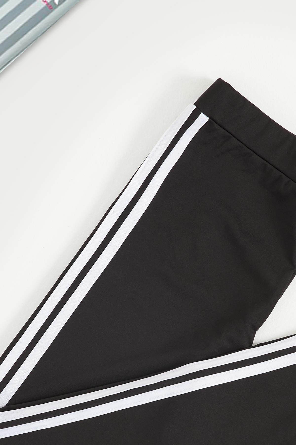 For You Woman Plus Yanı Şeritli Siyah Tayt For You Woman Plus Yanı Şeritli Siyah Tayt