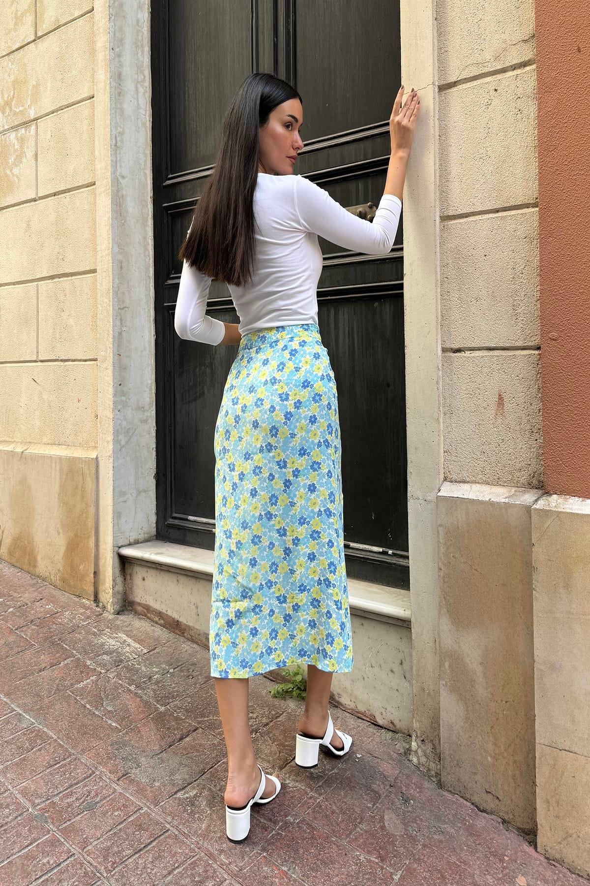 Now Moda Doğal Viskon Çift Yırtmaç Desenli Mavi Etek Now Moda Doğal Viskon Çift Yırtmaç Desenli Mavi Etek