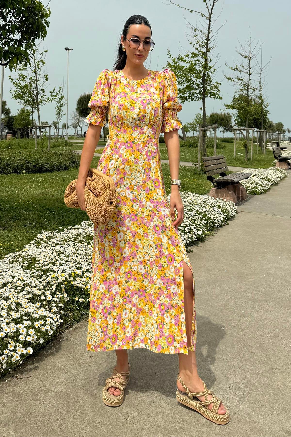 Now Moda Doğal Viskon Kol Gipeli Yırtmaçlı Desenli Uzun Sarı Elbise Now Moda Doğal Viskon Kol Gipeli Yırtmaçlı Desenli Uzun Sarı Elbise