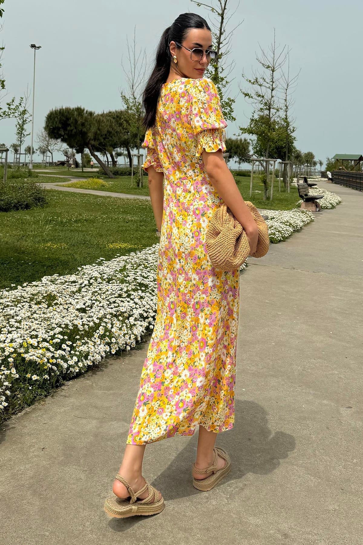 Now Moda Doğal Viskon Kol Gipeli Yırtmaçlı Desenli Uzun Sarı Elbise Now Moda Doğal Viskon Kol Gipeli Yırtmaçlı Desenli Uzun Sarı Elbise