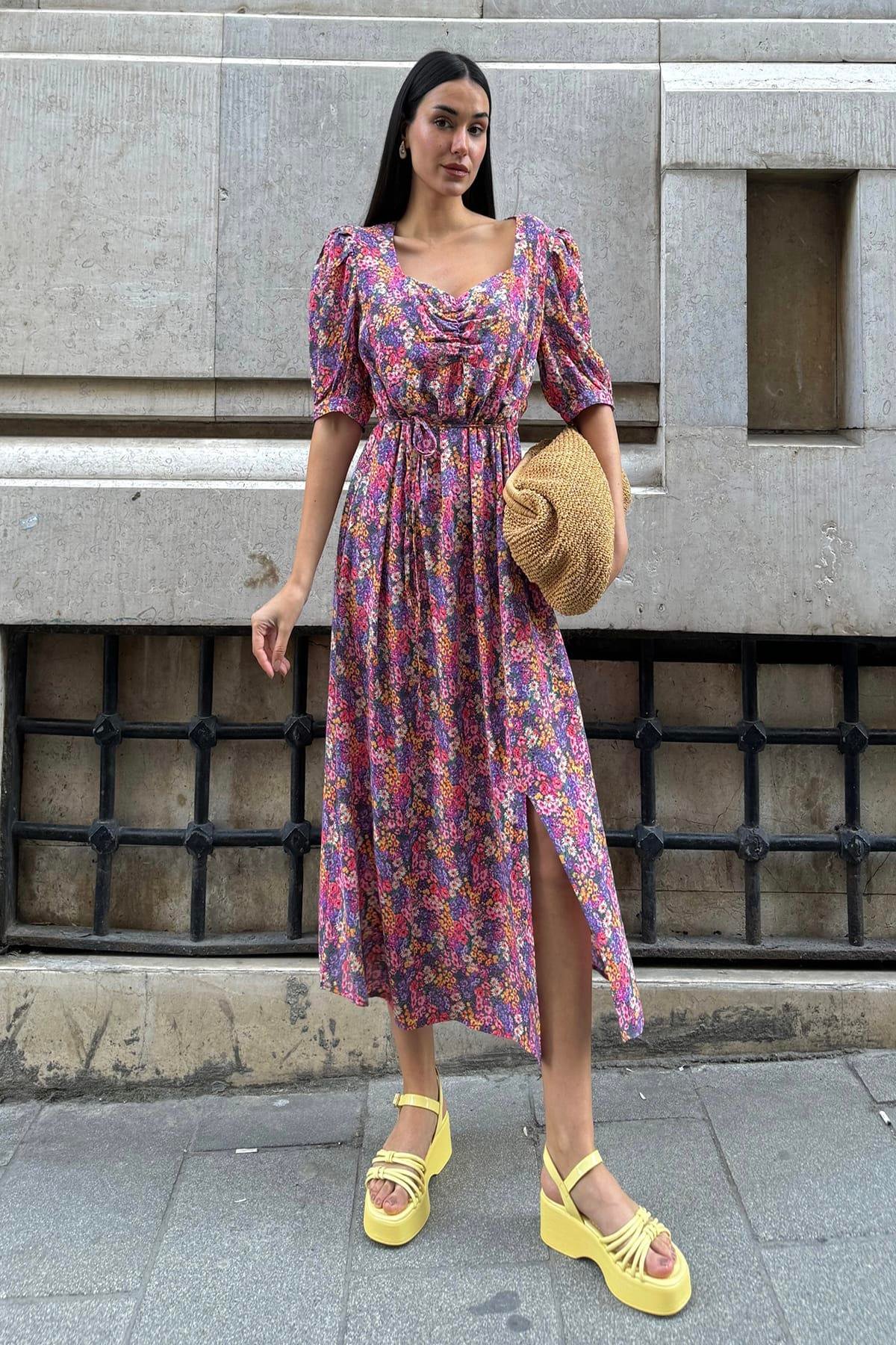 Now Moda Doğal Viskon Ön Büzgülü Yırtmaçlı Desenli Uzun Lila Elbise Now Moda Doğal Viskon Ön Büzgülü Yırtmaçlı Desenli Uzun Lila Elbise