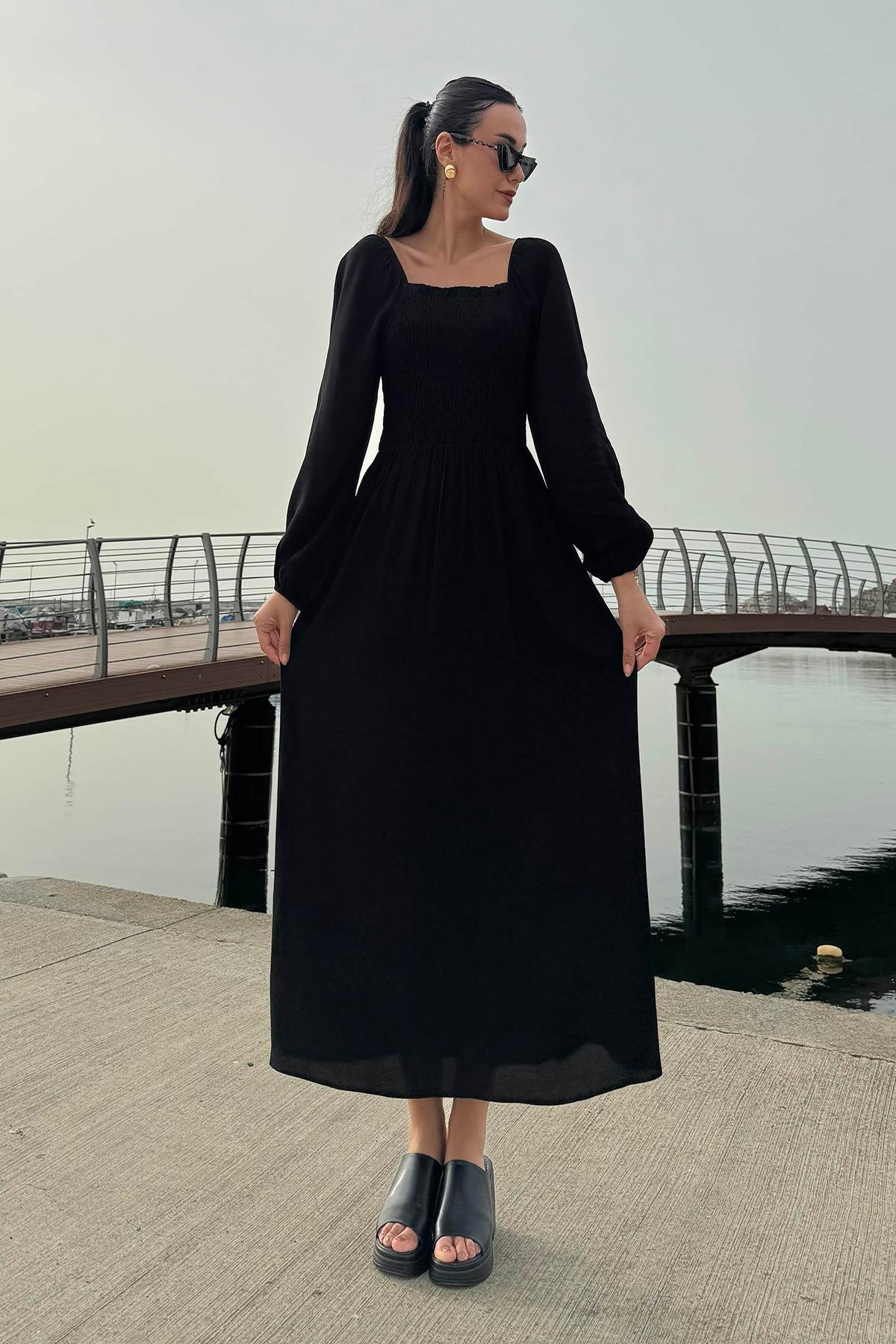 Now Moda Omuz Lastikli Gipeli Uzun Kol Siyah Elbise Now Moda Omuz Lastikli Gipeli Uzun Kol Siyah Elbise