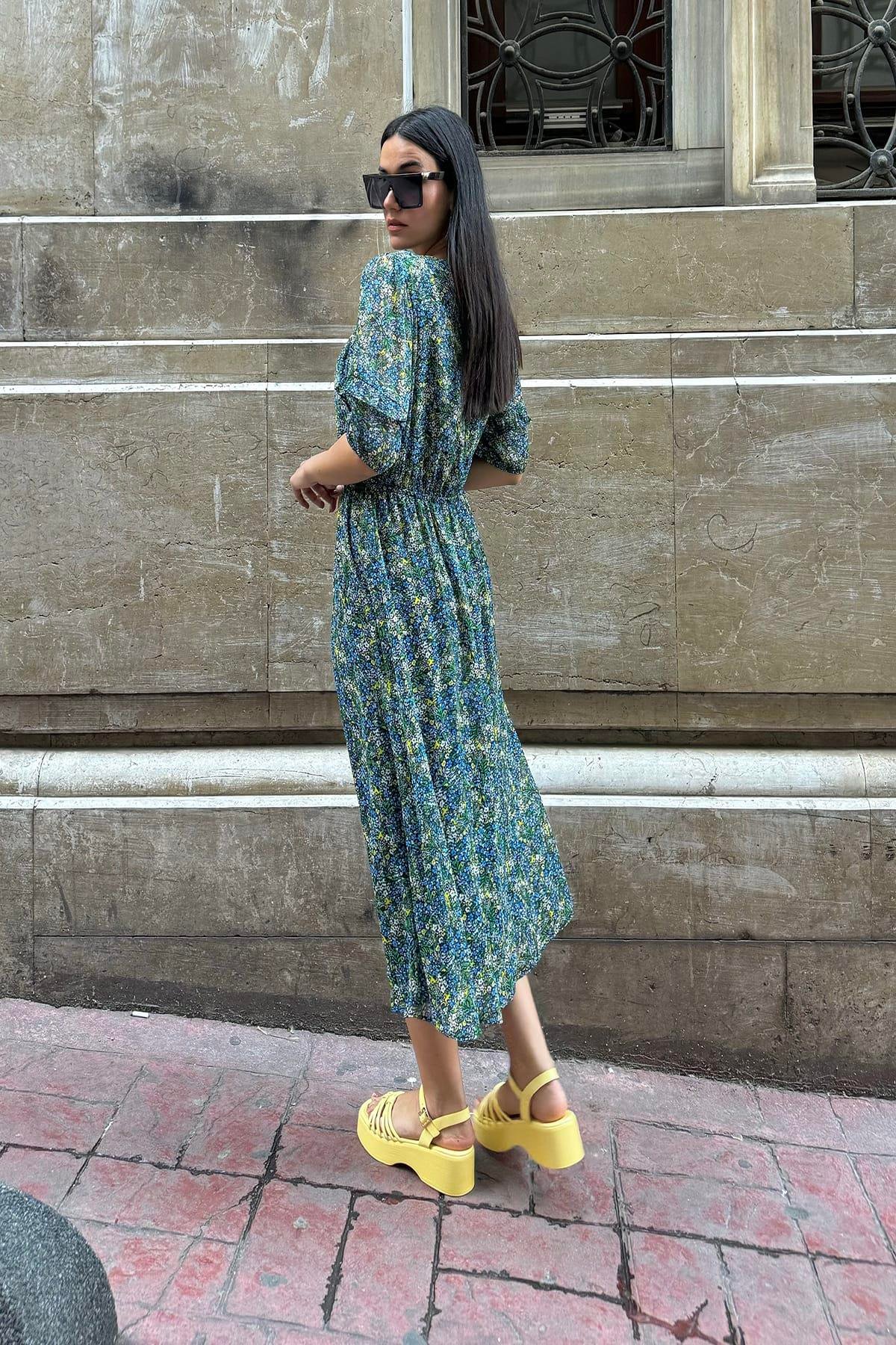 Now Moda Şifon Astarlı Bel Büzgülü Desenli Uzun Yeşil Elbise Now Moda Şifon Astarlı Bel Büzgülü Desenli Uzun Yeşil Elbise