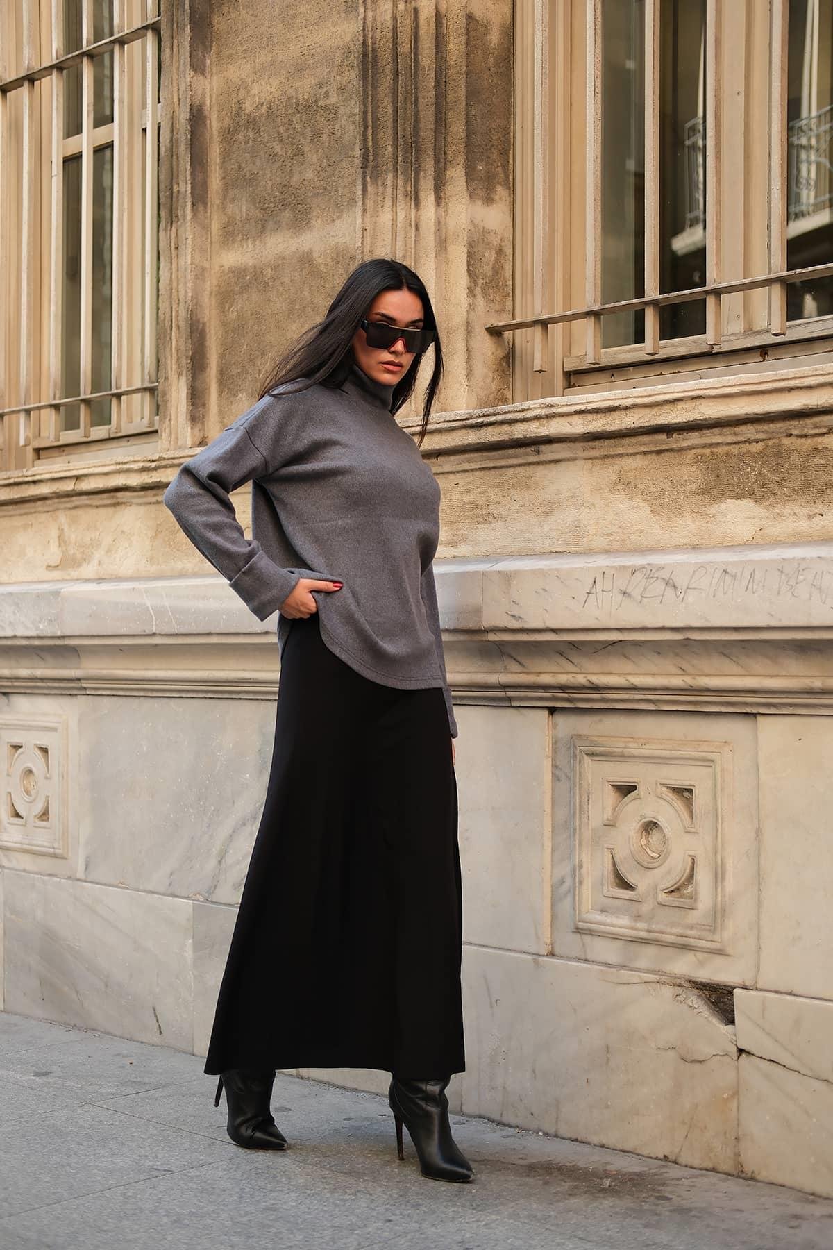 Y London Kol Detaylı Balıkcı Yaka Boğazlı Antrasit Bluz  Y London Kol Detaylı Balıkcı Yaka Boğazlı Antrasit Bluz 