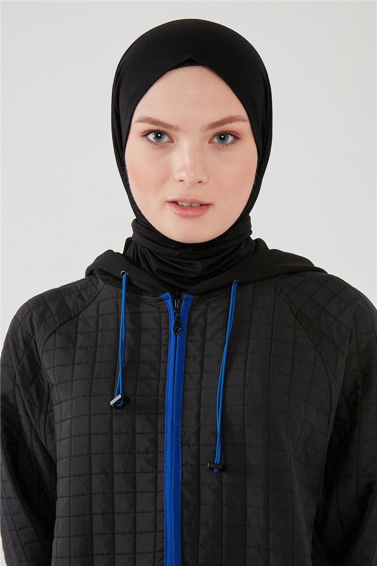 Çıtçıtlı Bone Siyah