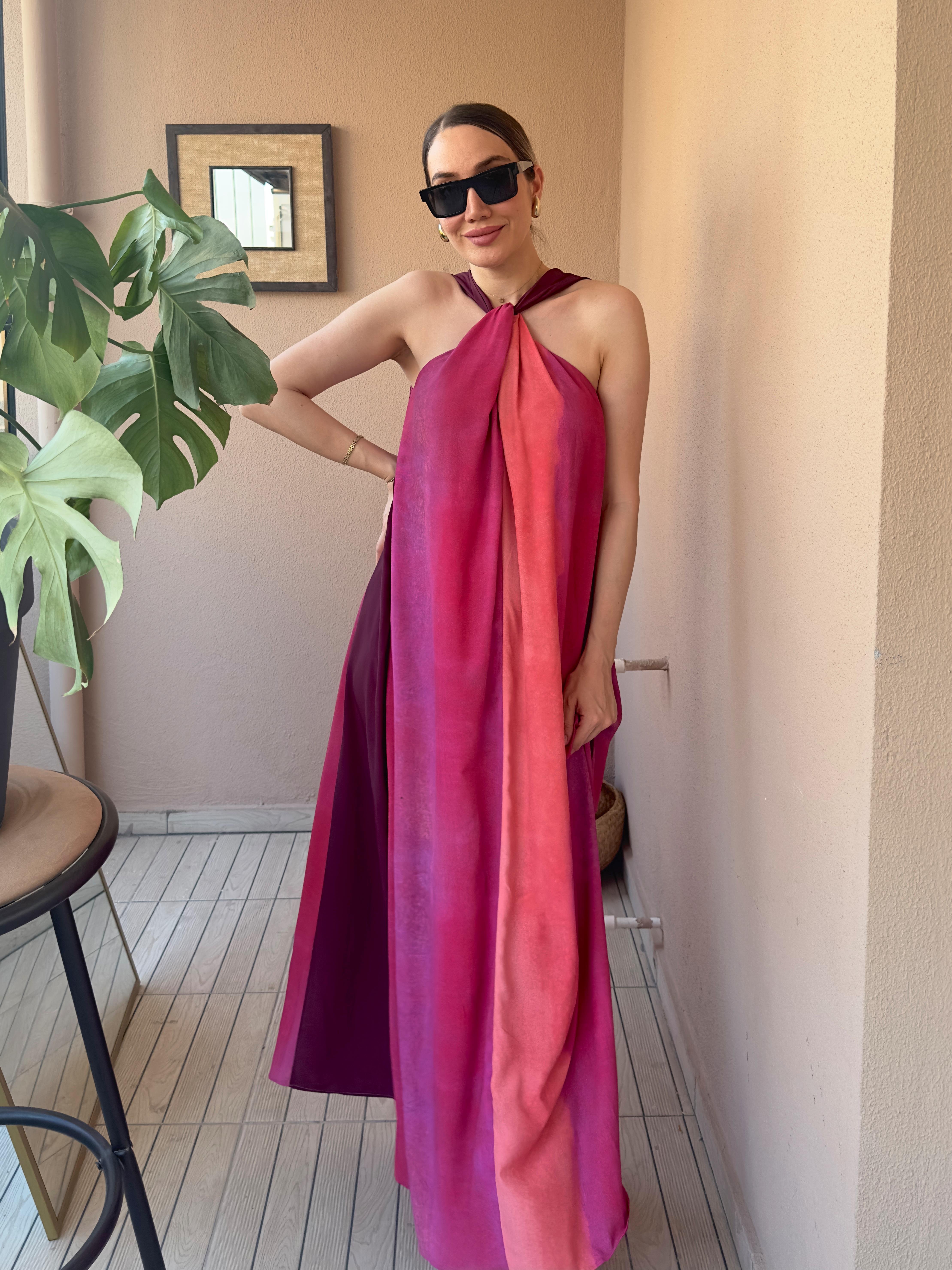 Pembe Halter Yaka Elbise