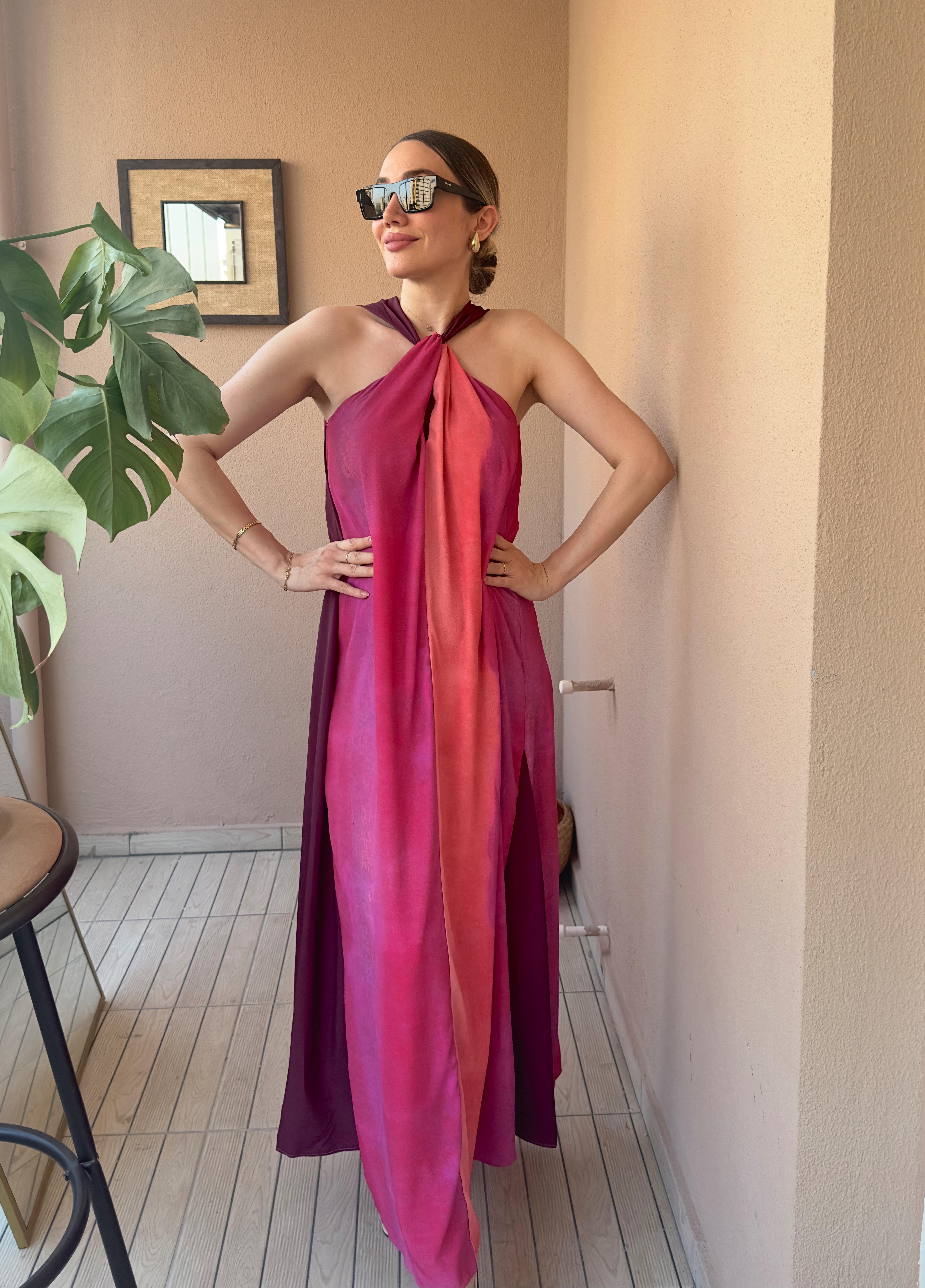 Pembe Halter Yaka Elbise