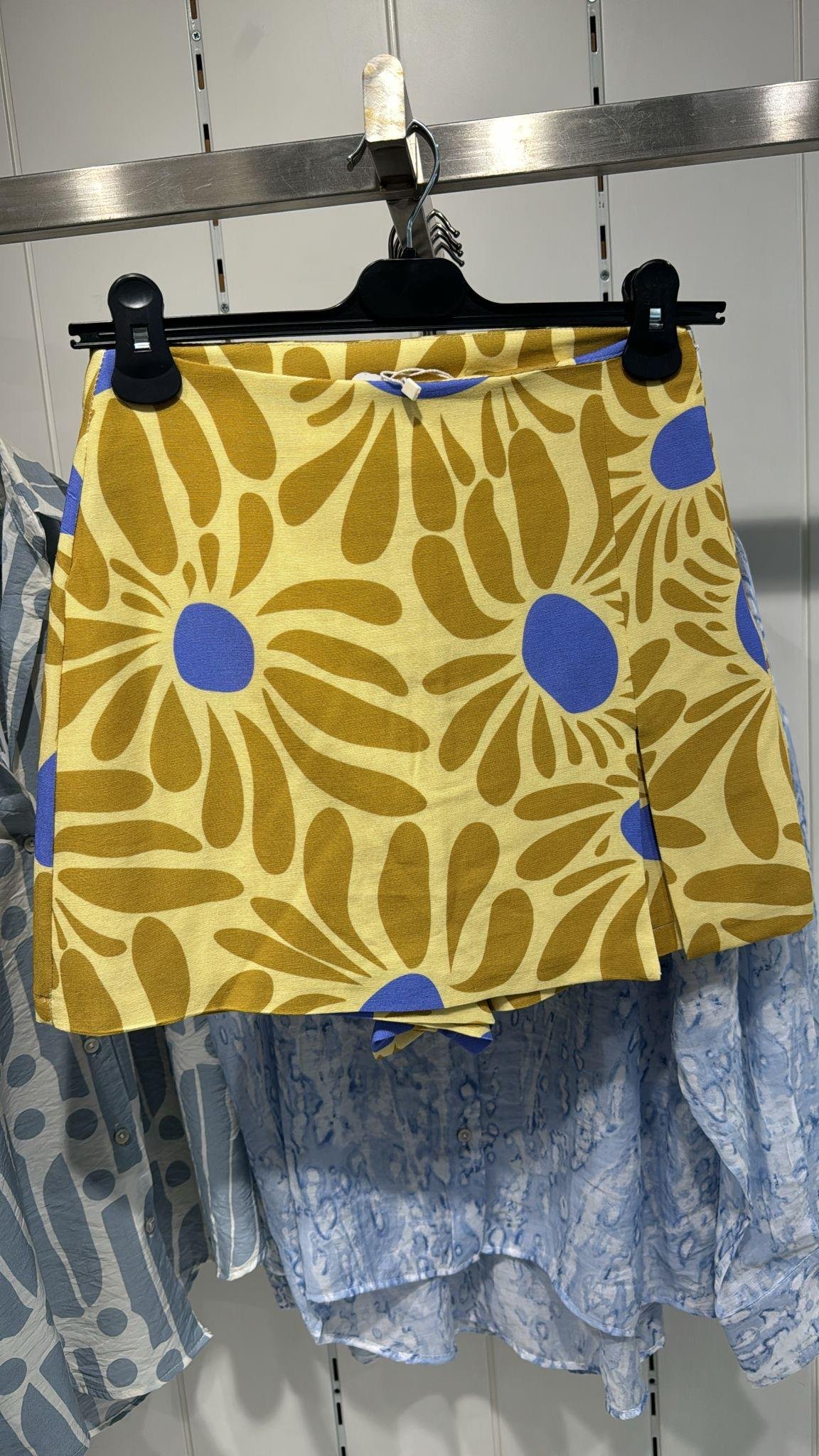 Sarı Desenli Şort Etek