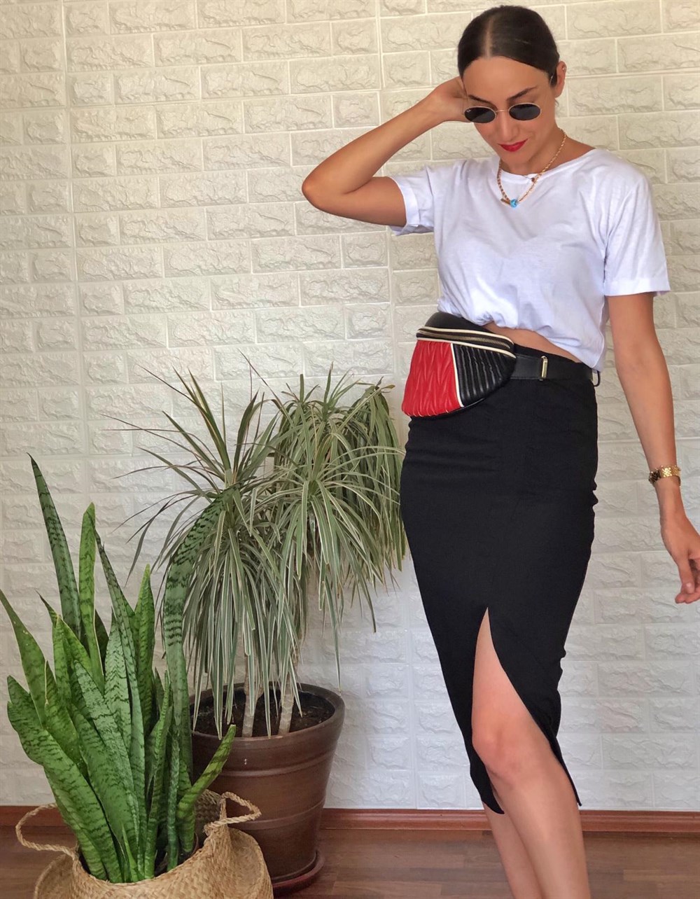 Siyah Drapeli Kalem Etek 