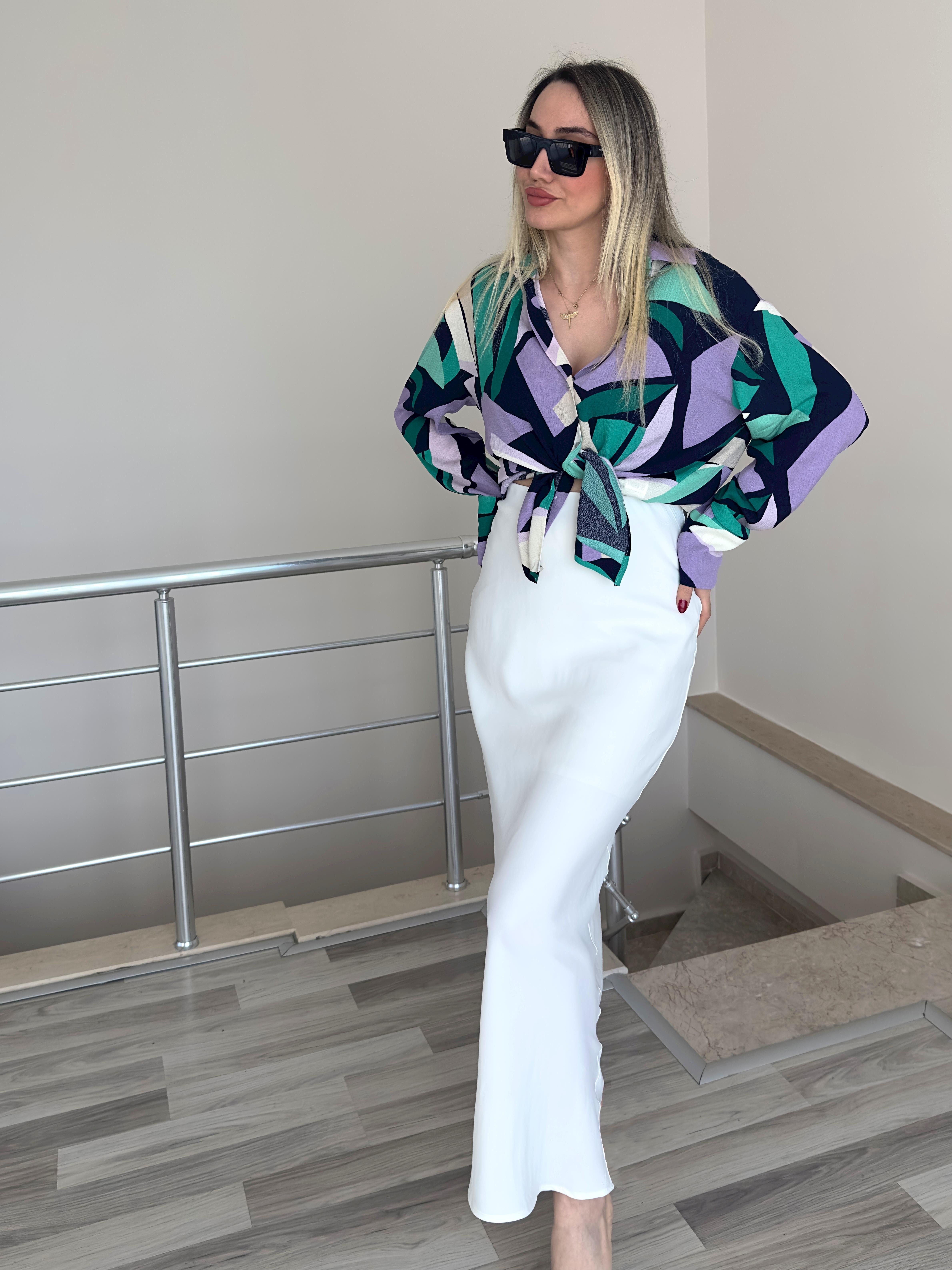 V Yaka Viskon Gömlek