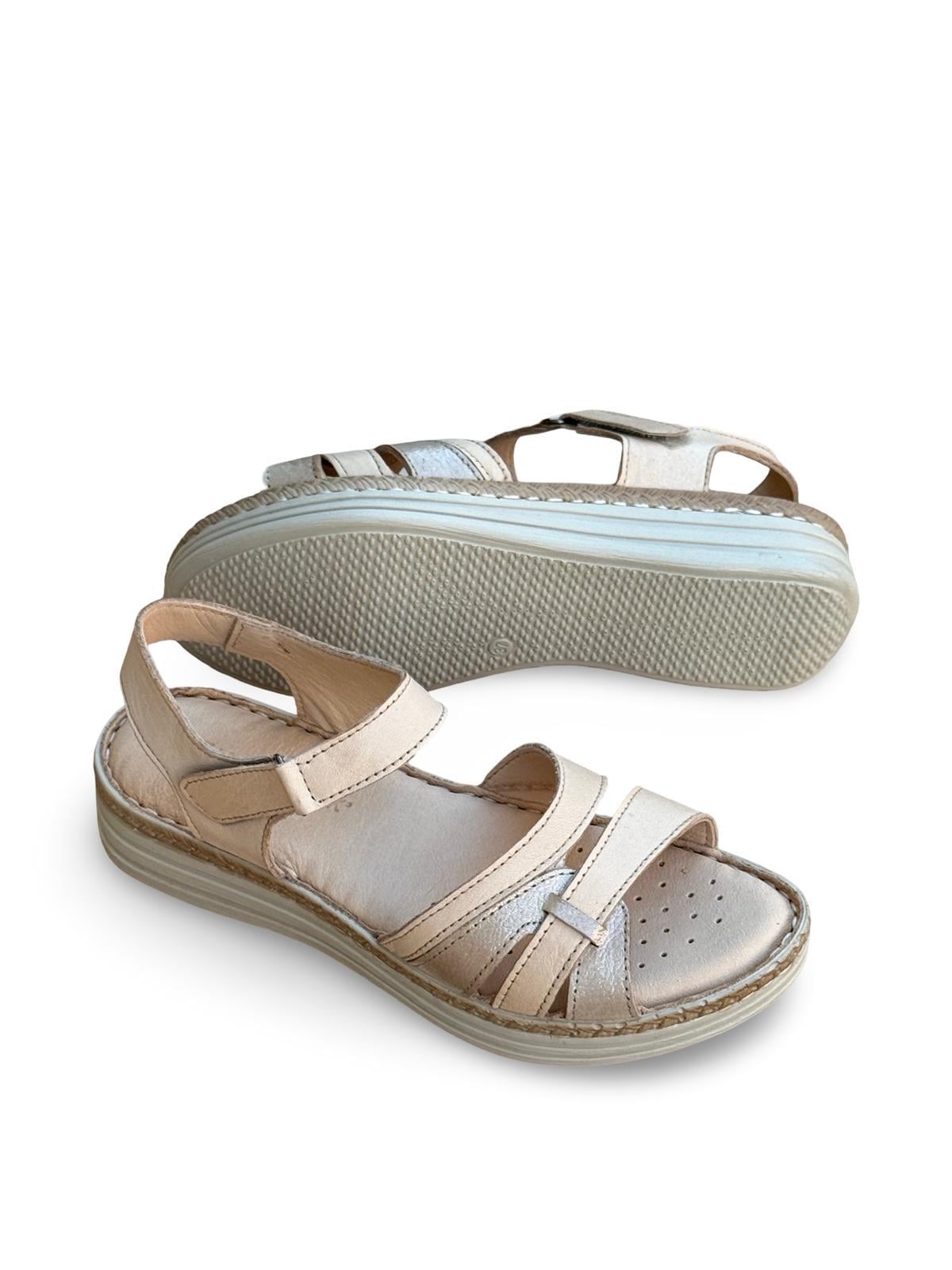 C.Black 22338 Hakiki Deri Comfort Taban Kadın Sandalet Bej