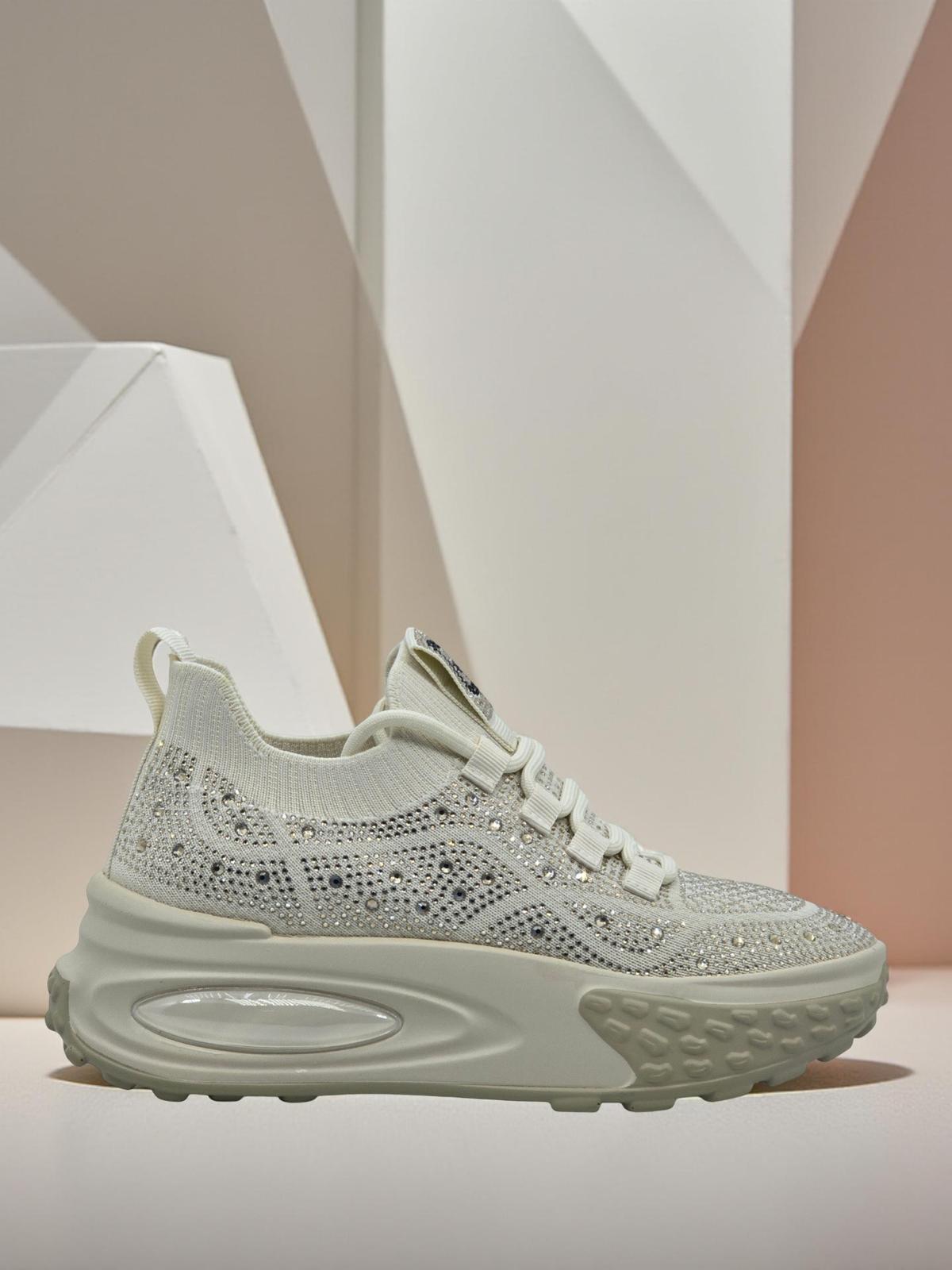 Guja 24K305-4  Kadın Sneaker Aır Taban Taş Detaylı Bej