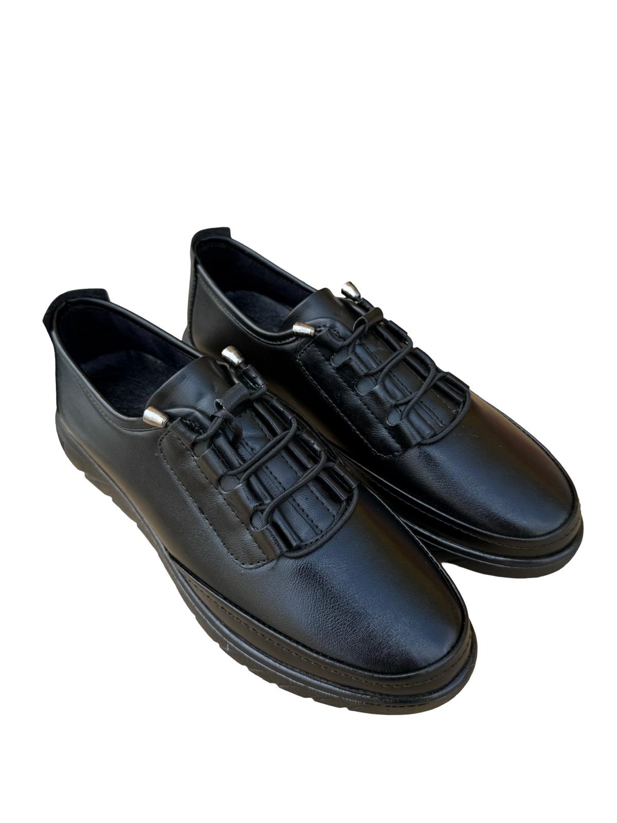 K152-217 Vegan Deri Comfort Taban Lastik Bağcıklı Kadın Casul Ayakkabı Siyah