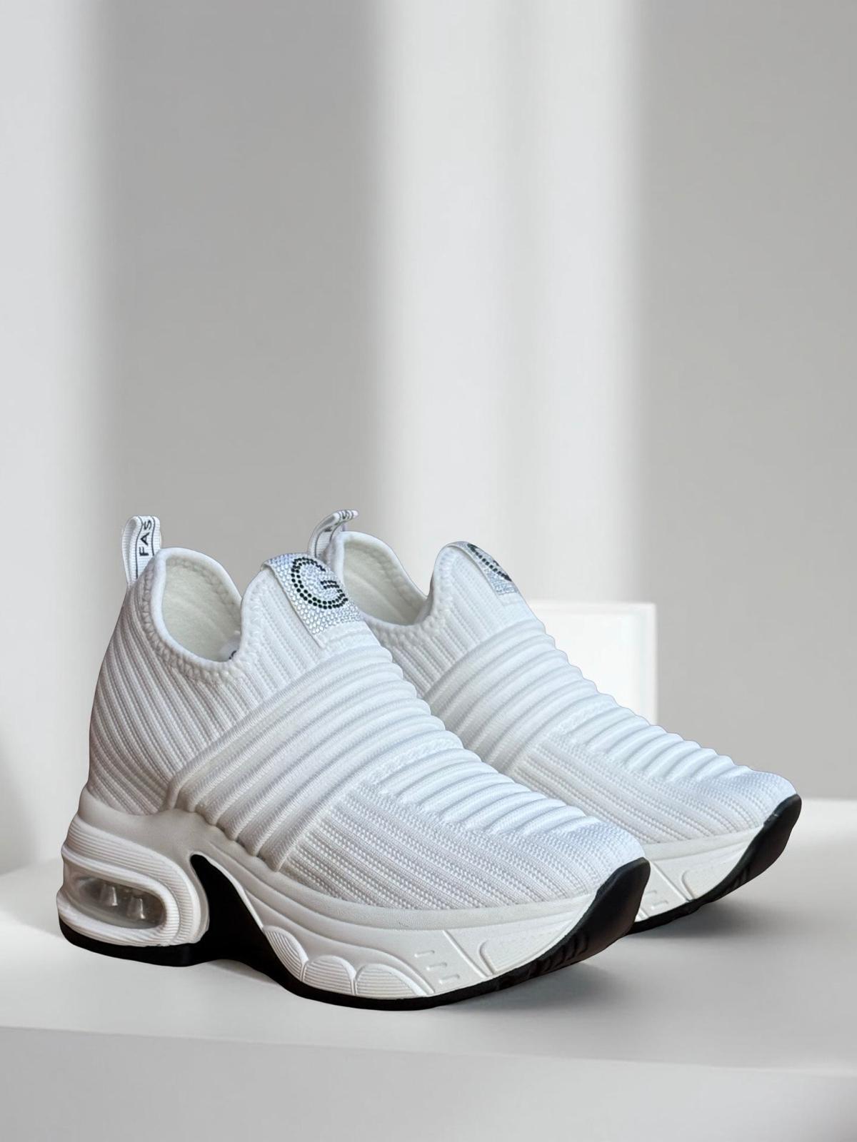 Yalınayak 25Y300-8 Taş Detaylı Aır Taban Kadın Sneaker Beyaz