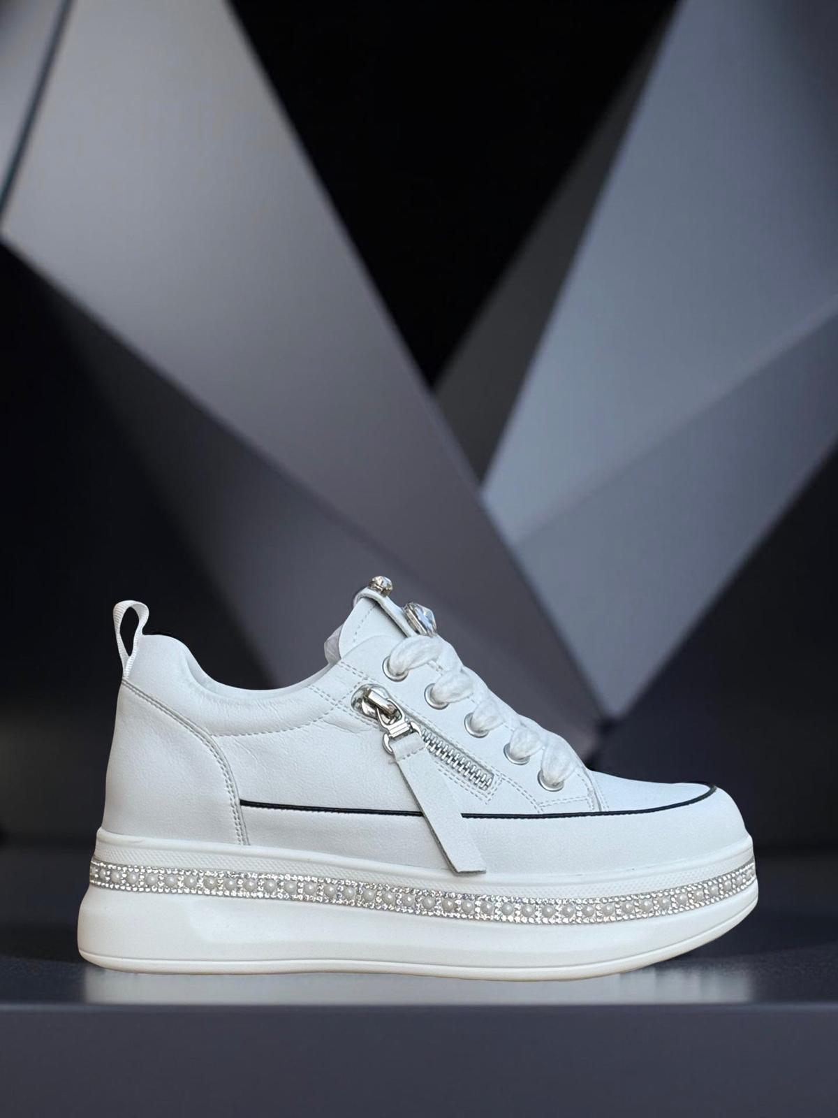 Yalınayak 25Y423-4 Taş Detaylı Kadın Eva Taban Sneaker Beyaz