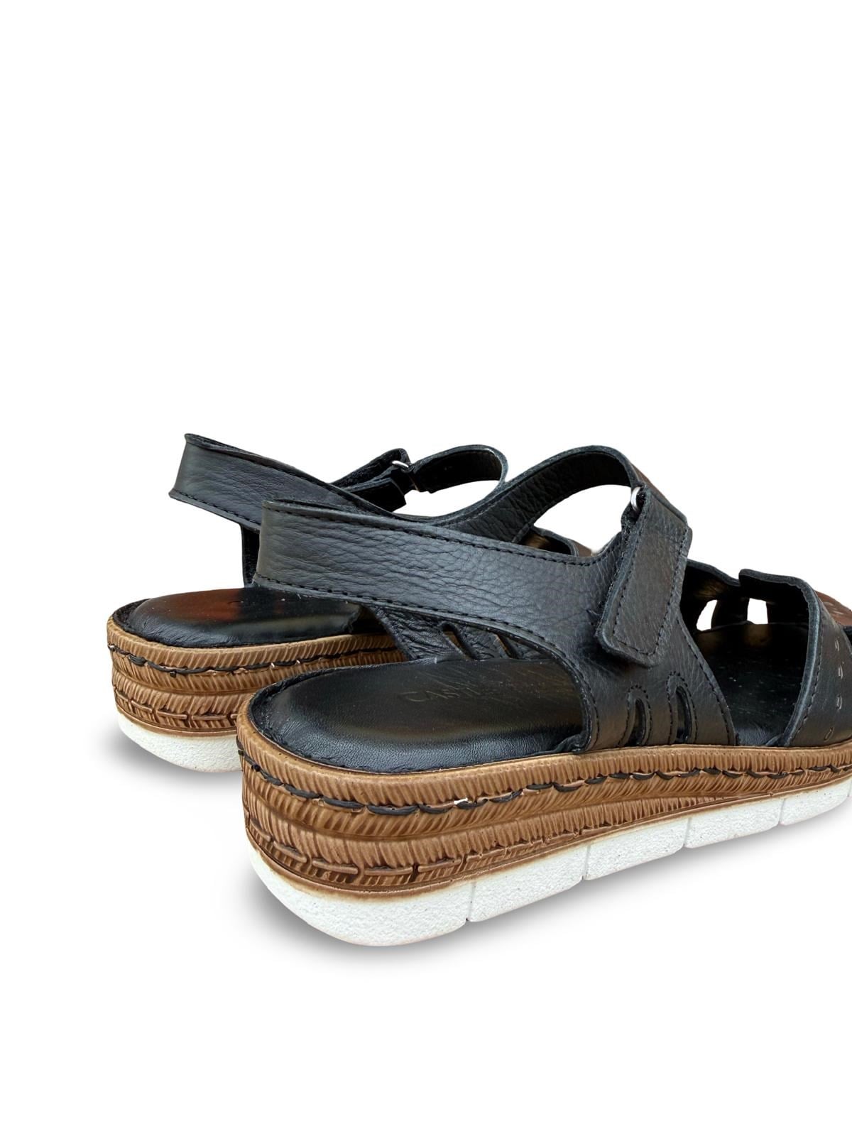 Yalınayak C22380 Hakiki Deri Kadın Comfort Taban Sandalet Siyah