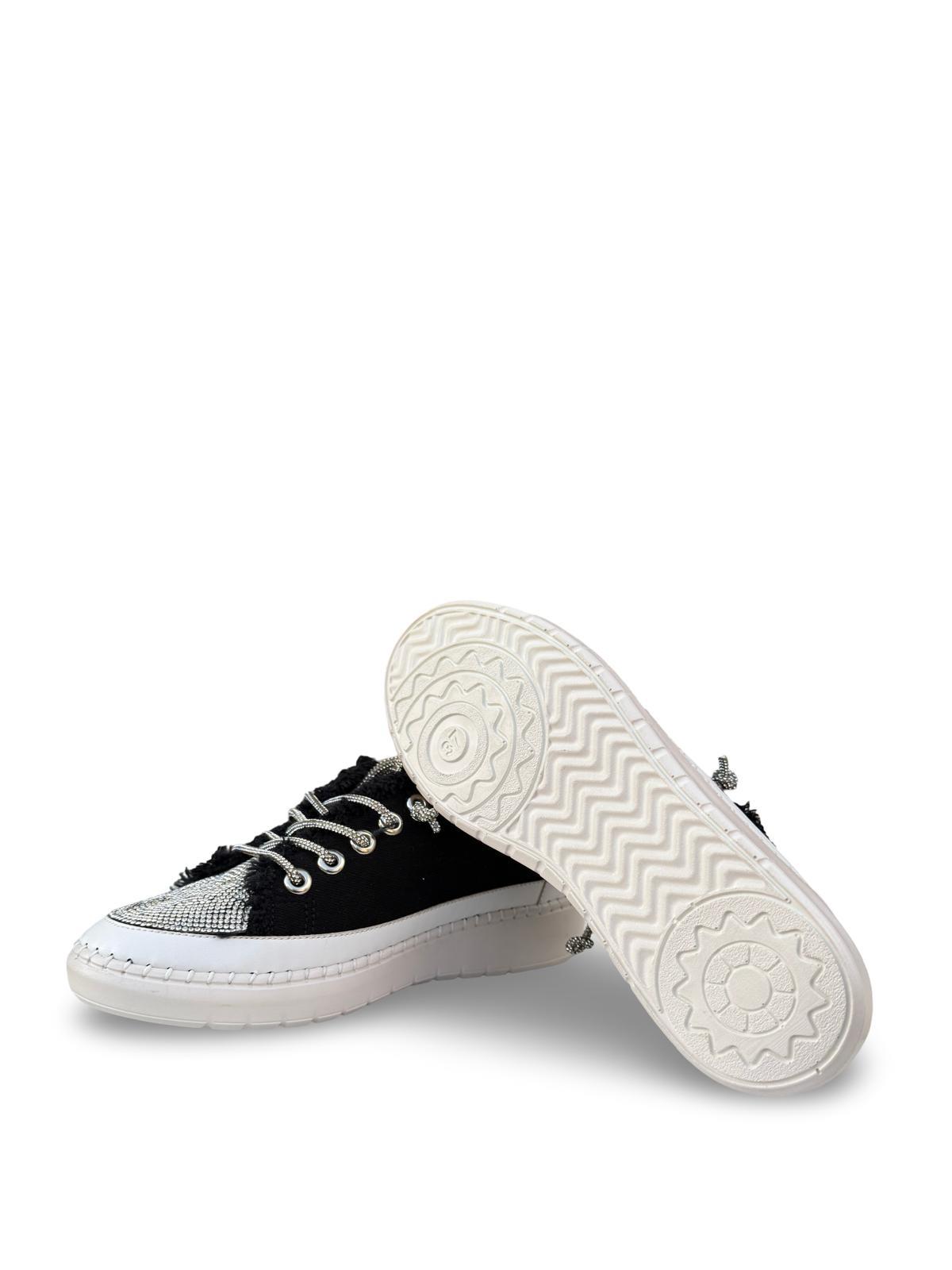 Yalınayak K1442406 Taş Detaylı Kadın Sneaker Spor Siyah