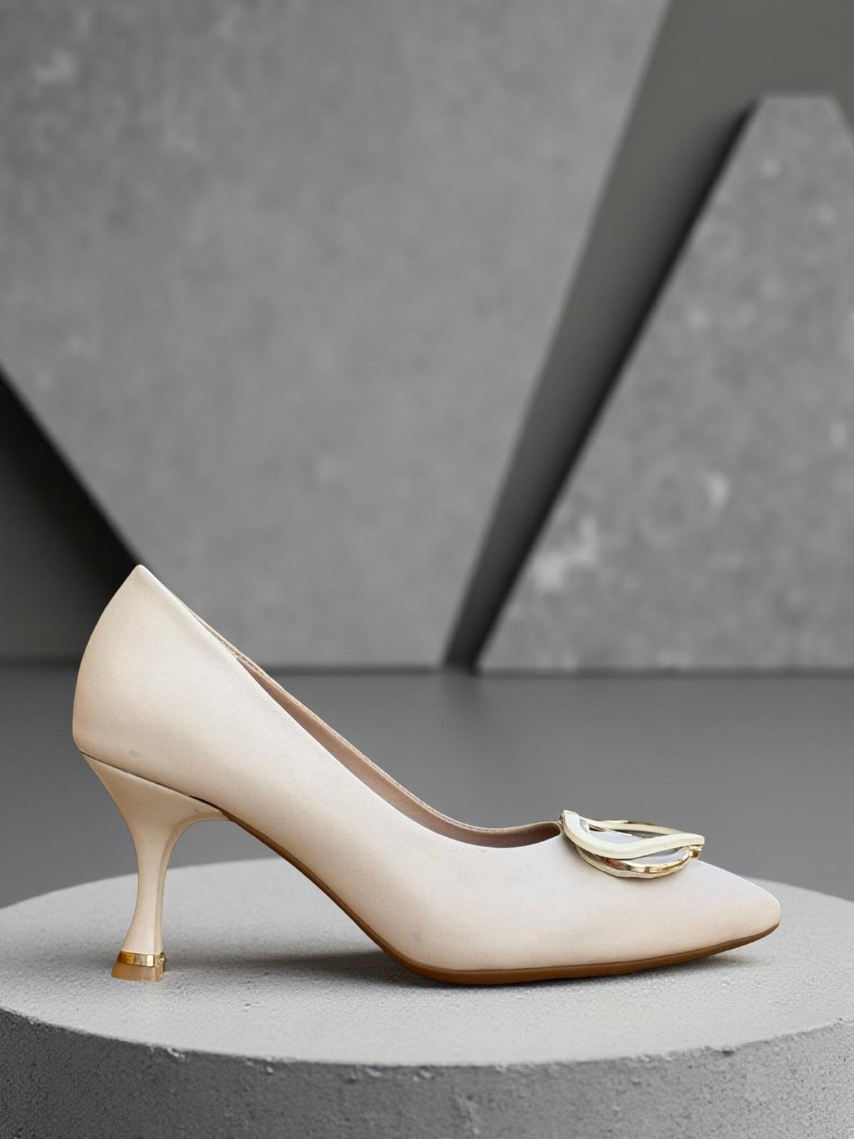 Yalınayak Lpy1195  Tokalı Kadın Stiletto Bej