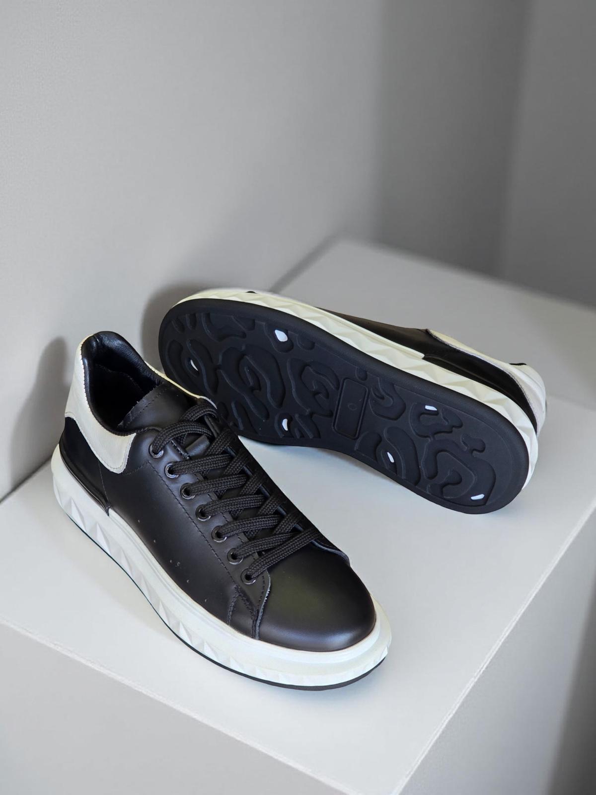 Yalınayak M19369 Hakiki Deri Erkek Sneaker Siyah