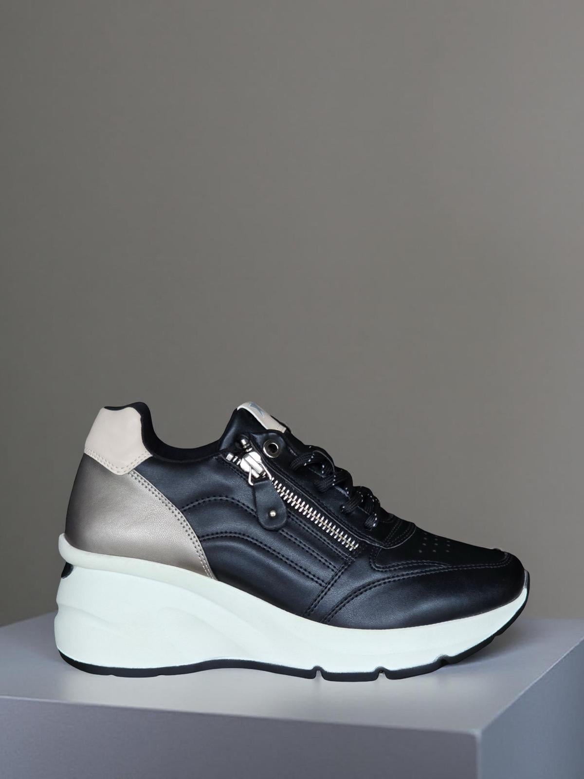 Yalınayak Sms62159 Dolgu Kadın Spor Sneaker Siyah