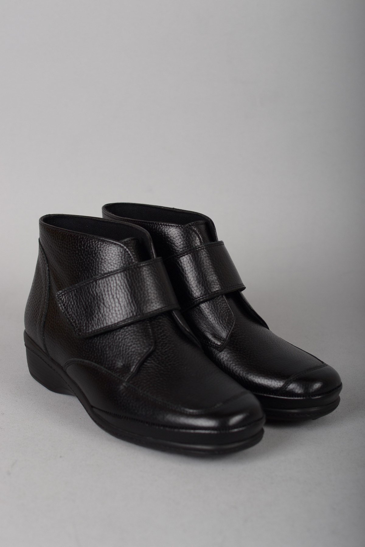 EBRU 7164 COMFORT HAKİKİ DERİ KADIN  BOT SİYAH