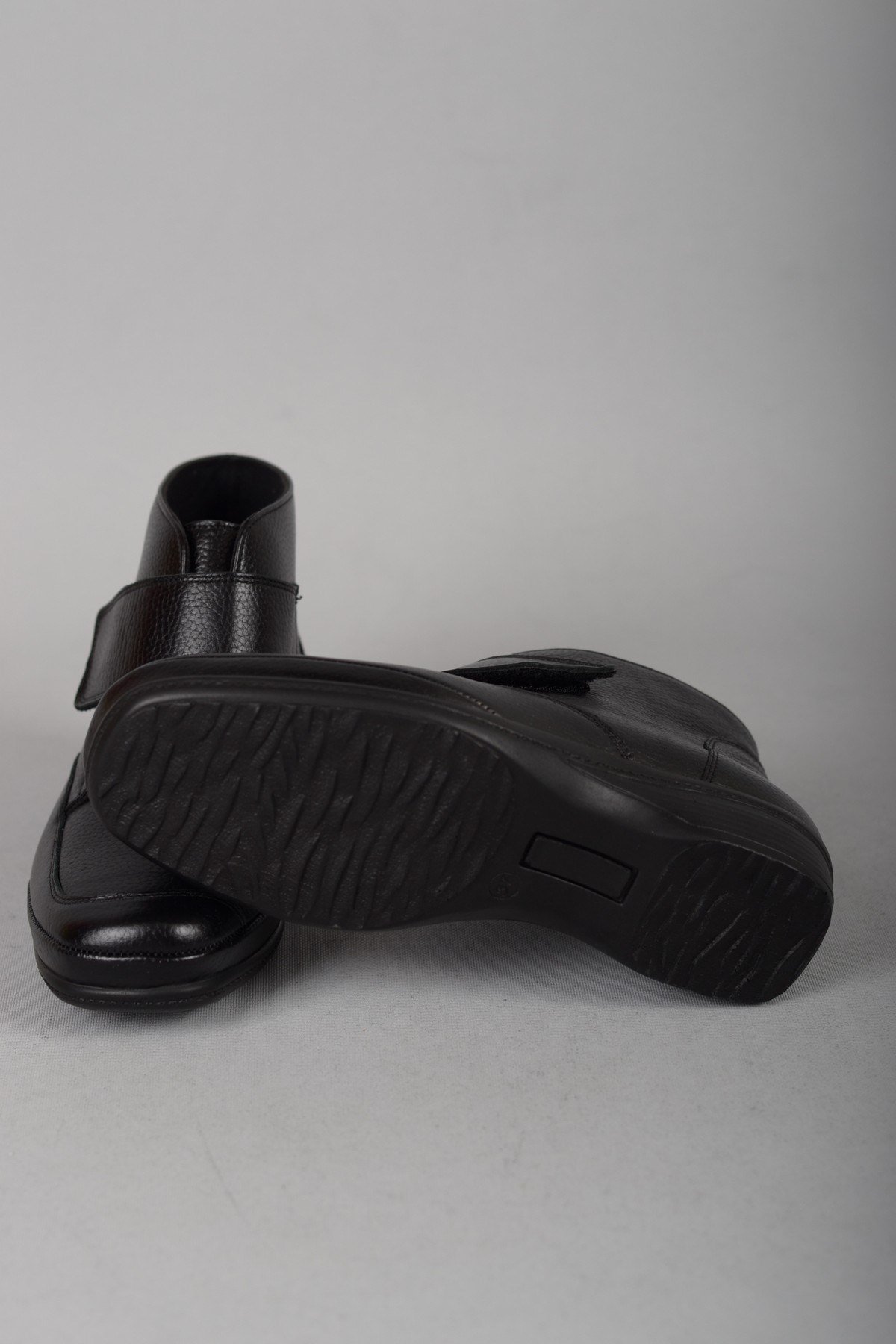 EBRU 7164 COMFORT HAKİKİ DERİ KADIN  BOT SİYAH