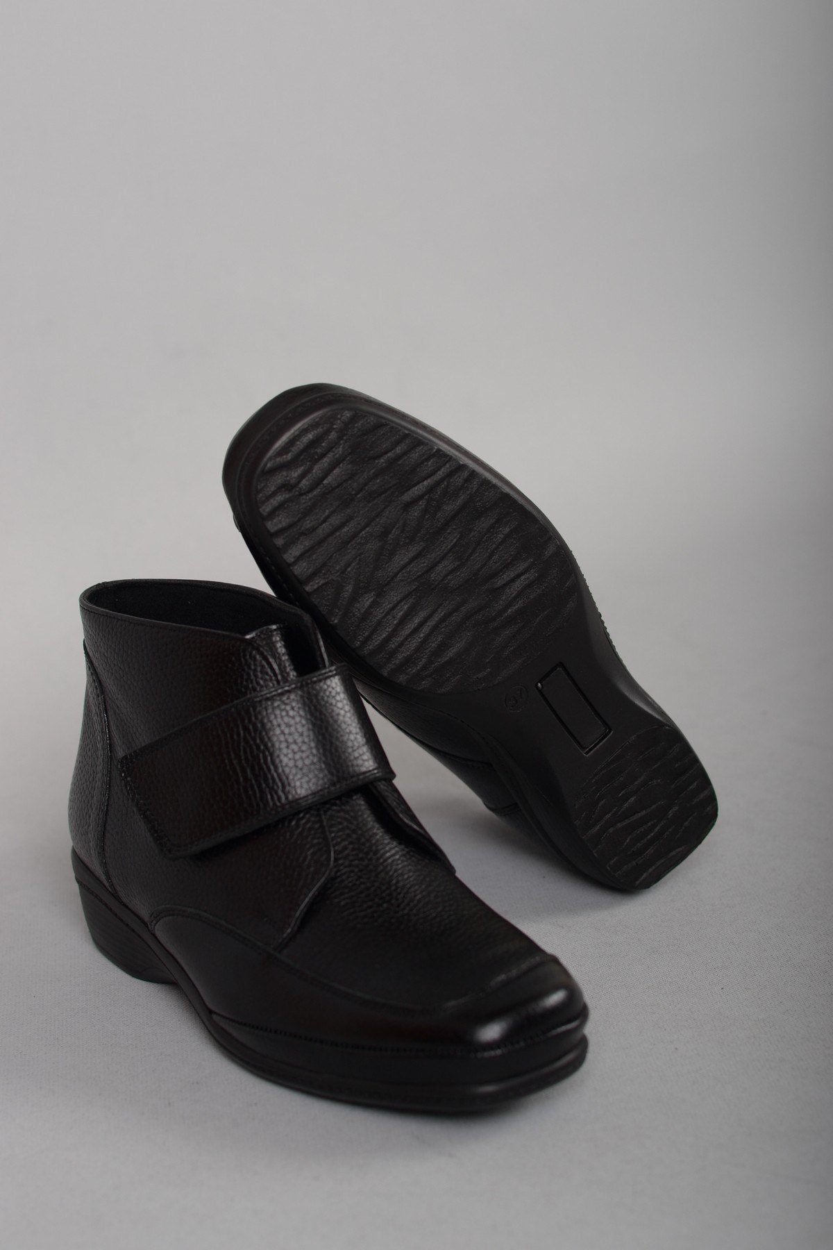 EBRU 7164 COMFORT HAKİKİ DERİ KADIN  BOT SİYAH