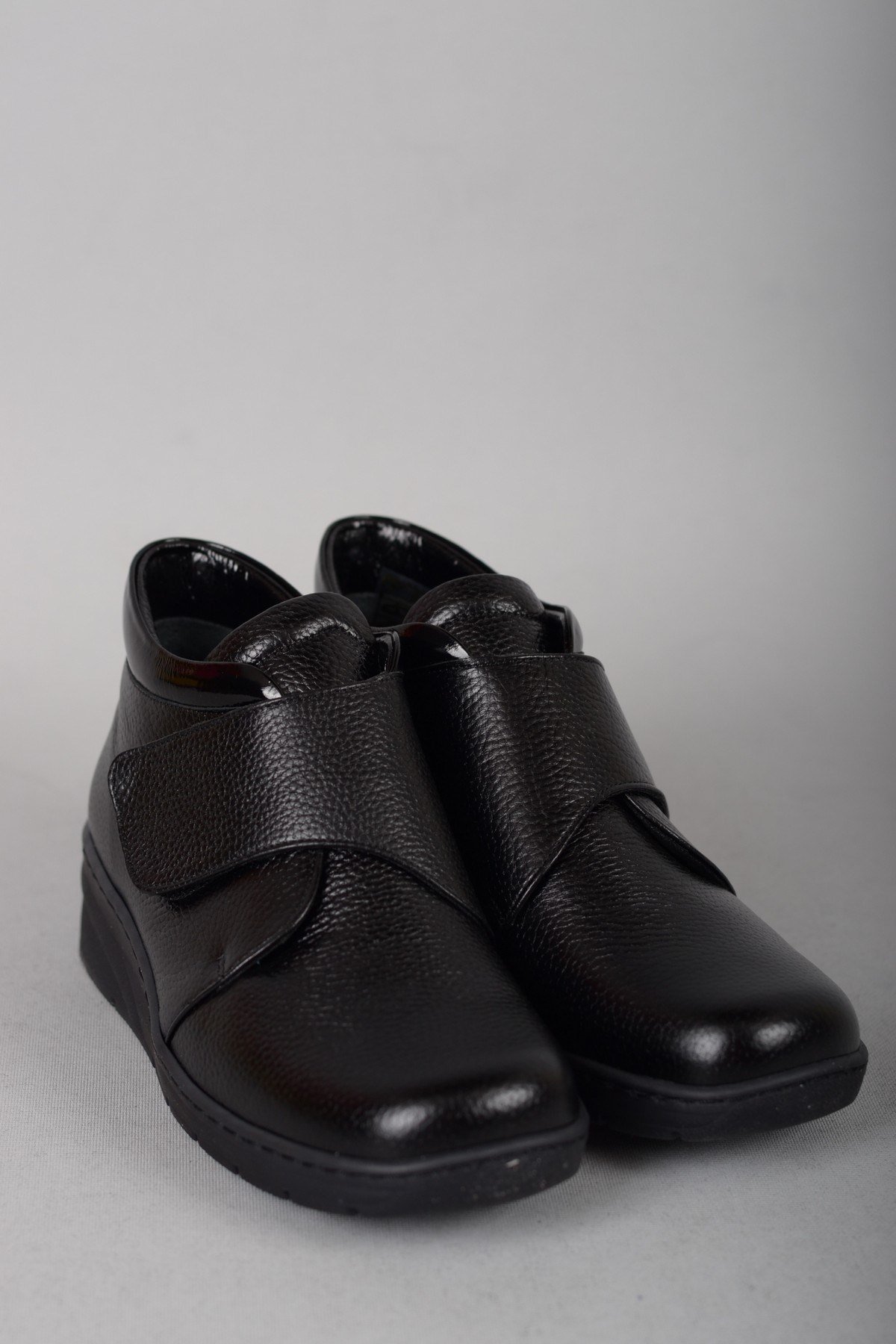 EBRU 857 COMFORT HAKİKİ DERİ KADIN BOT SİYAH