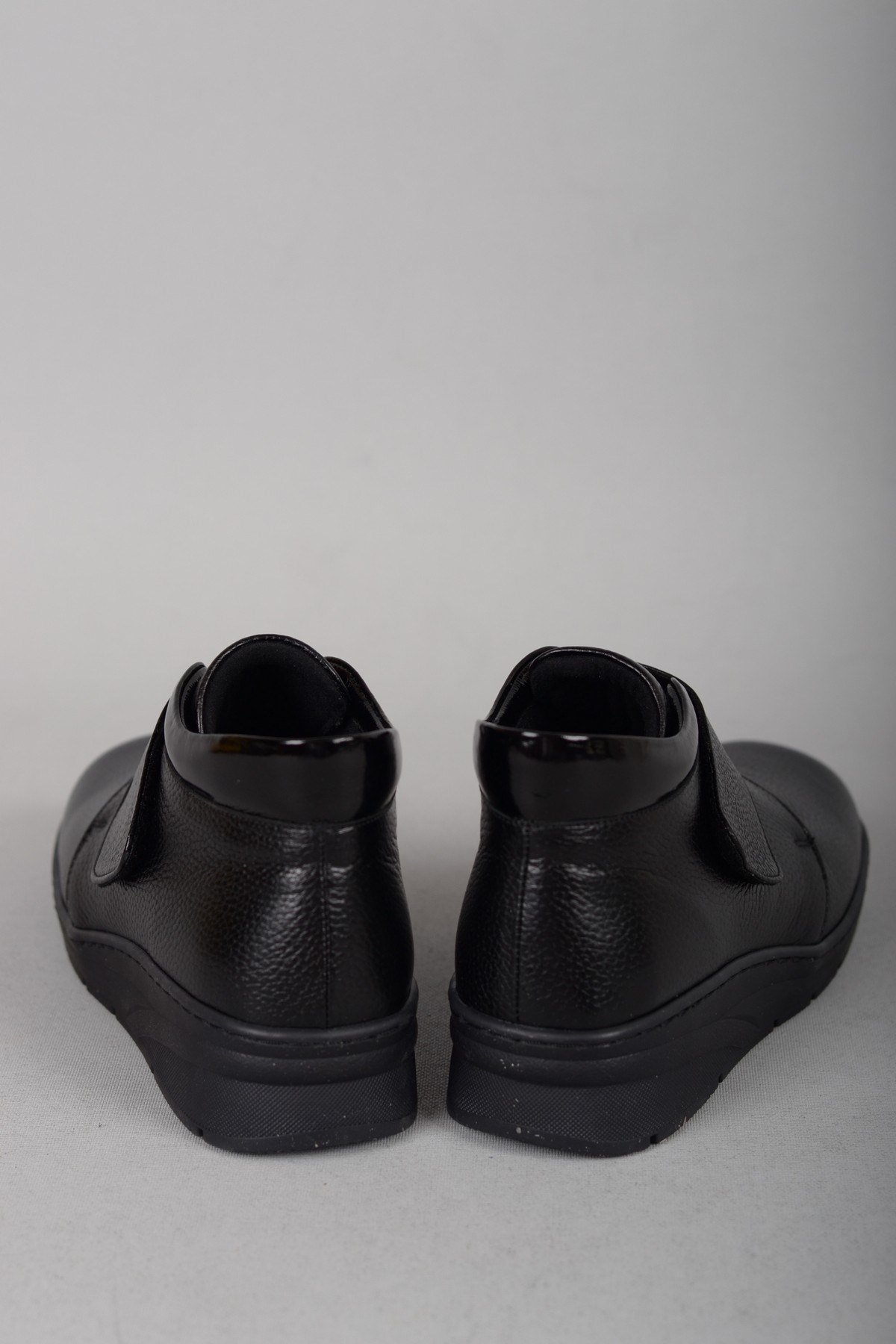 EBRU 857 COMFORT HAKİKİ DERİ KADIN BOT SİYAH